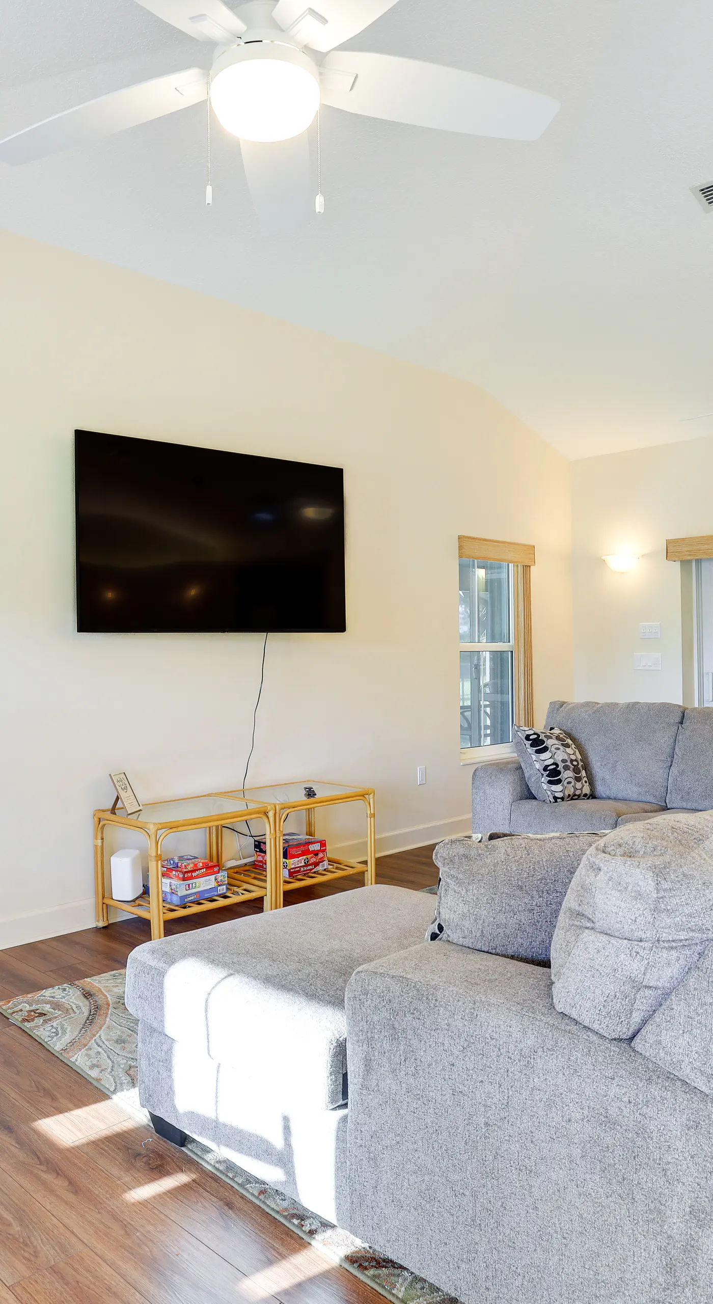Pet-Friendly Fort Pierce Home w/ Screened Porch!