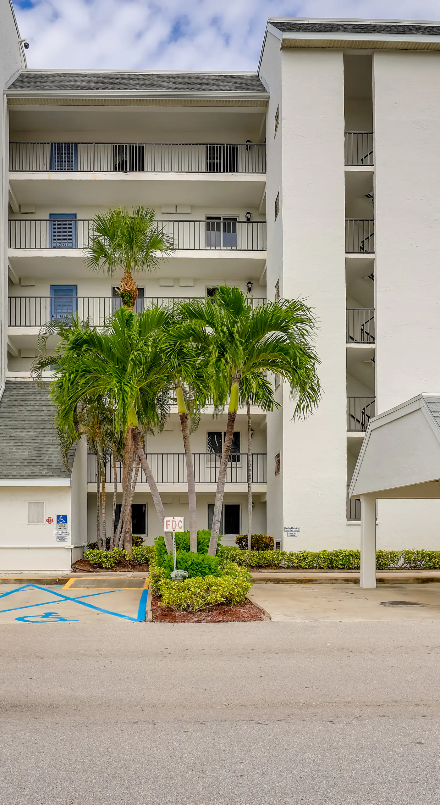 Ocean Village Condo: 3 Pools, Hot Tub & Beach