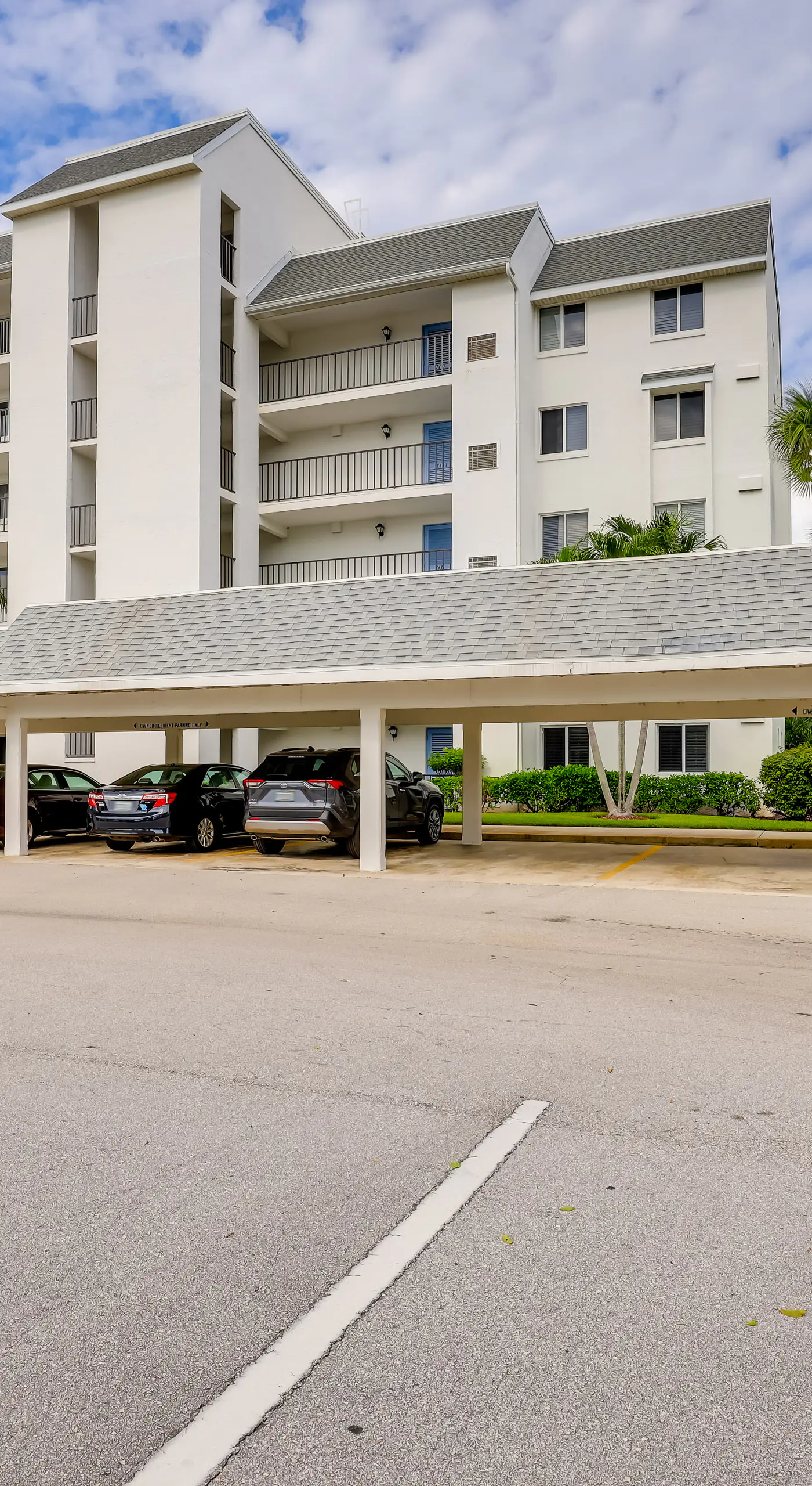 Ocean Village Condo: 3 Pools, Hot Tub & Beach