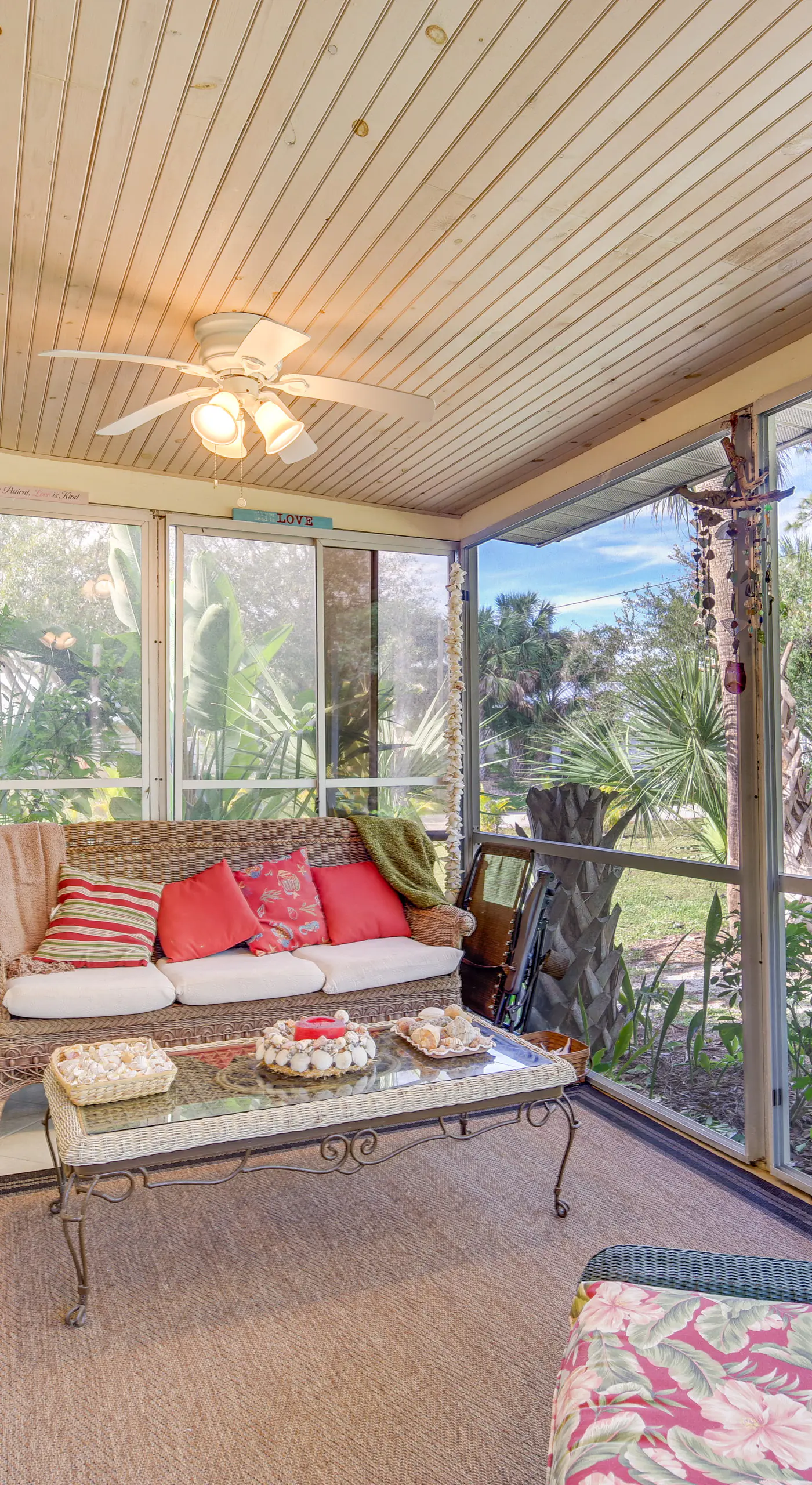 Sebastian Home w/ Screened Lanai: 8 Mi to Beach!