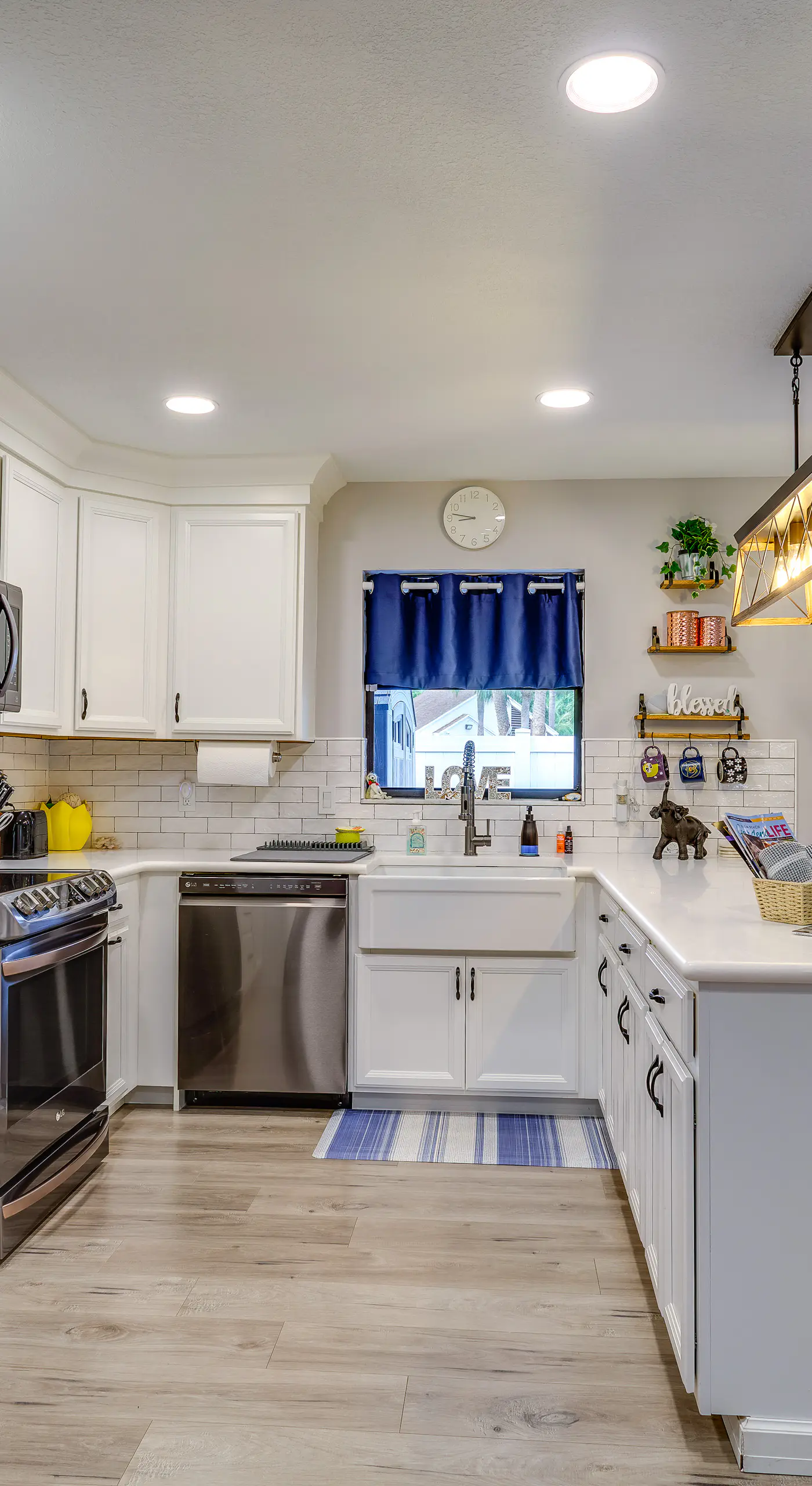 5 Mi to Beach: Jupiter Townhome w/ Pool Access