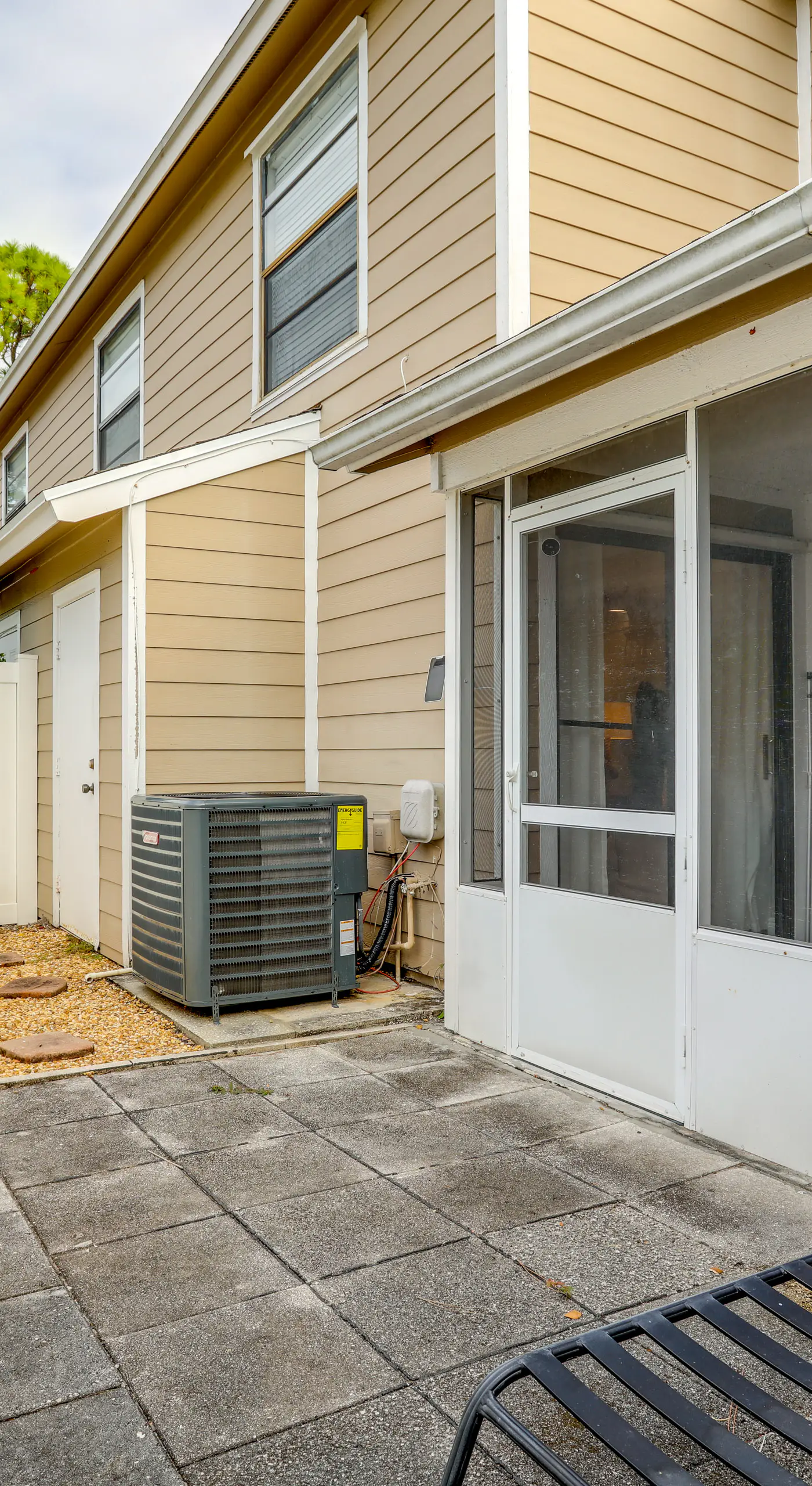 5 Mi to Beach: Jupiter Townhome w/ Pool Access