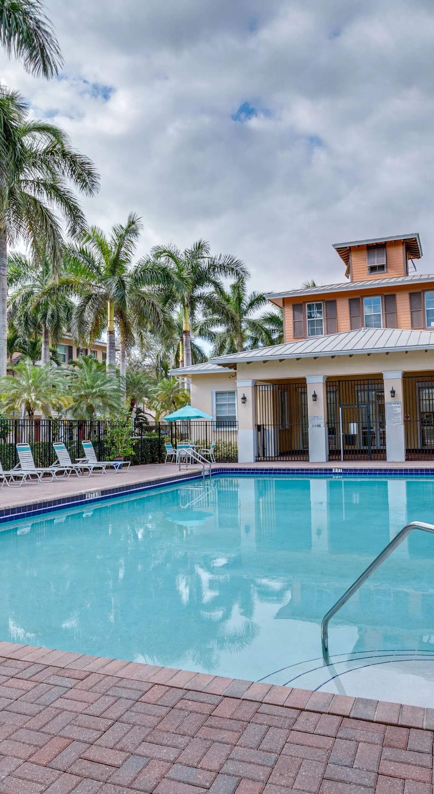 Pet-Friendly Studio: 6 Mi to Jupiter Beach Park!
