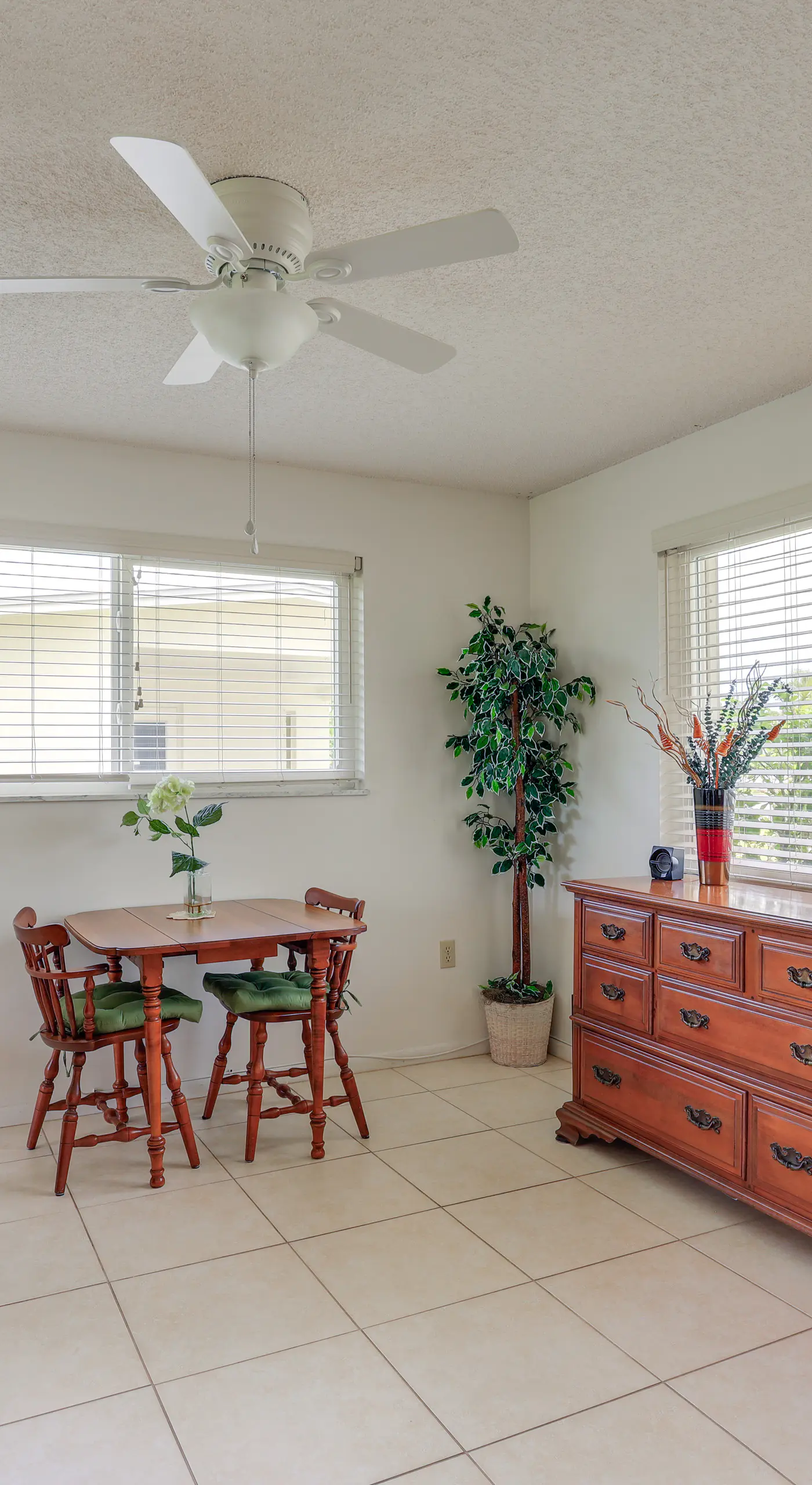 Sunny Port St Lucie Home: Lanai & Golf Course View
