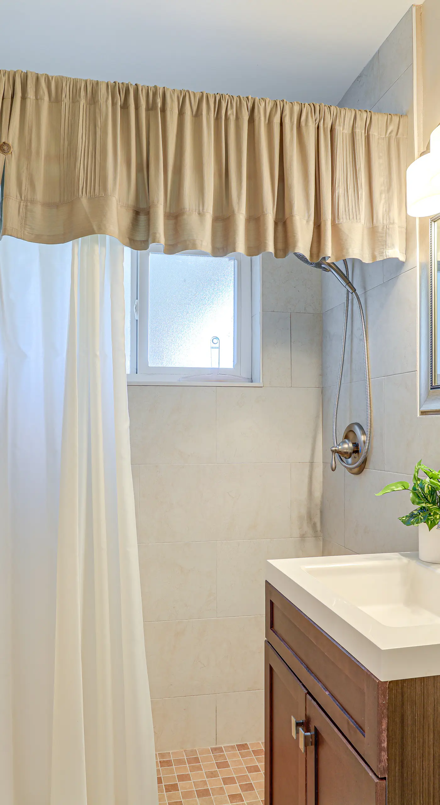 Sunny Port St Lucie Home: Lanai & Golf Course View