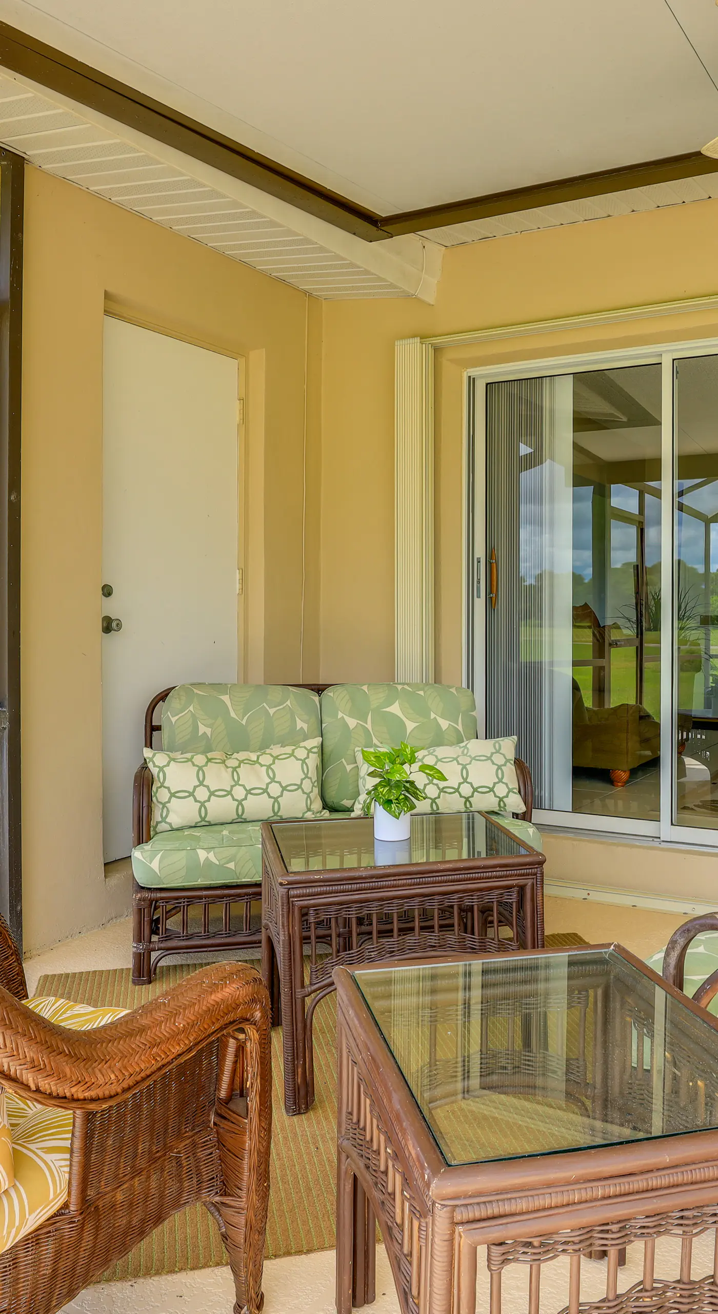 Sunny Port St Lucie Home: Lanai & Golf Course View