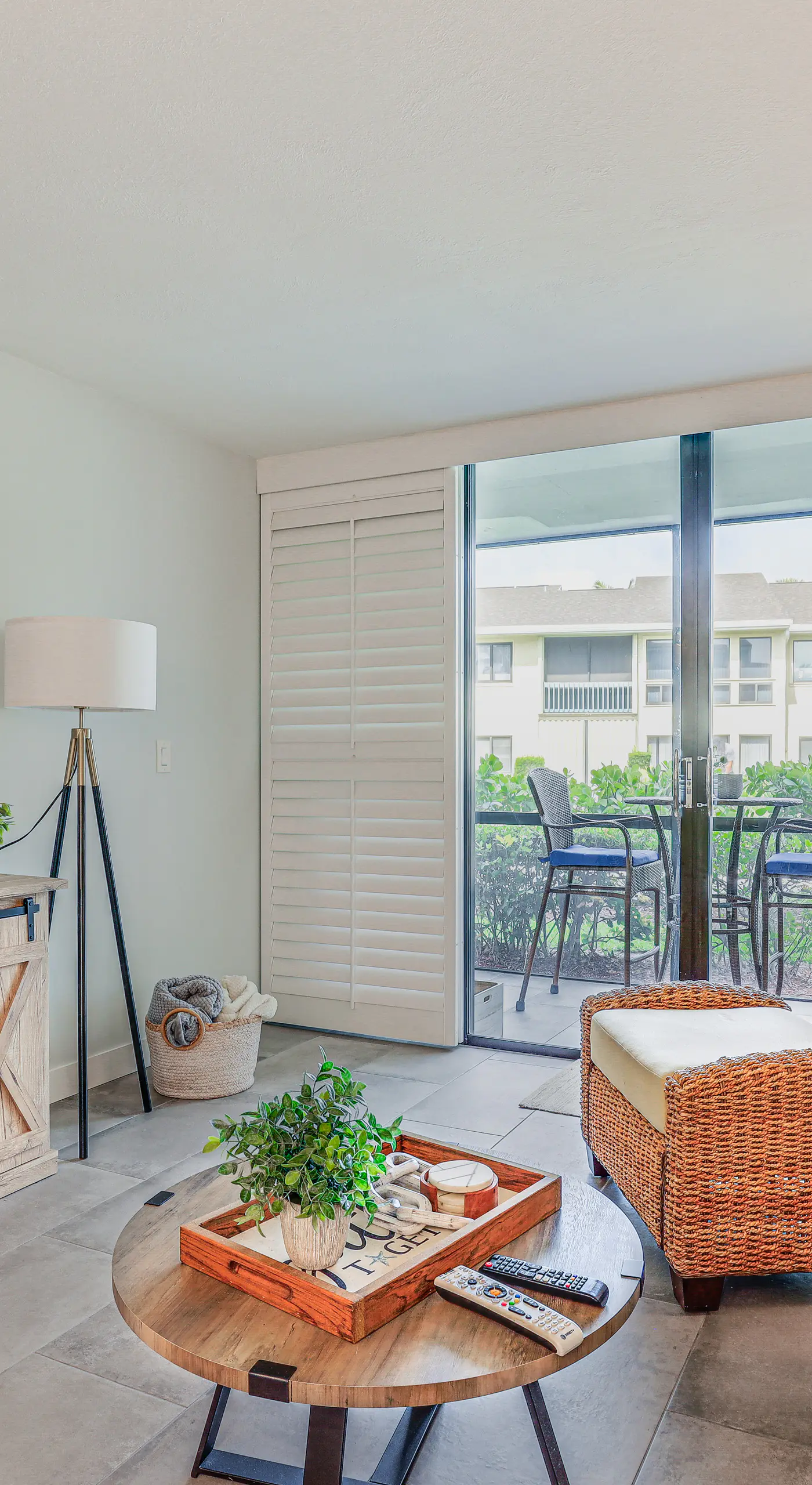 Fort Pierce Condo w/ Screened Porch: Walk to Beach
