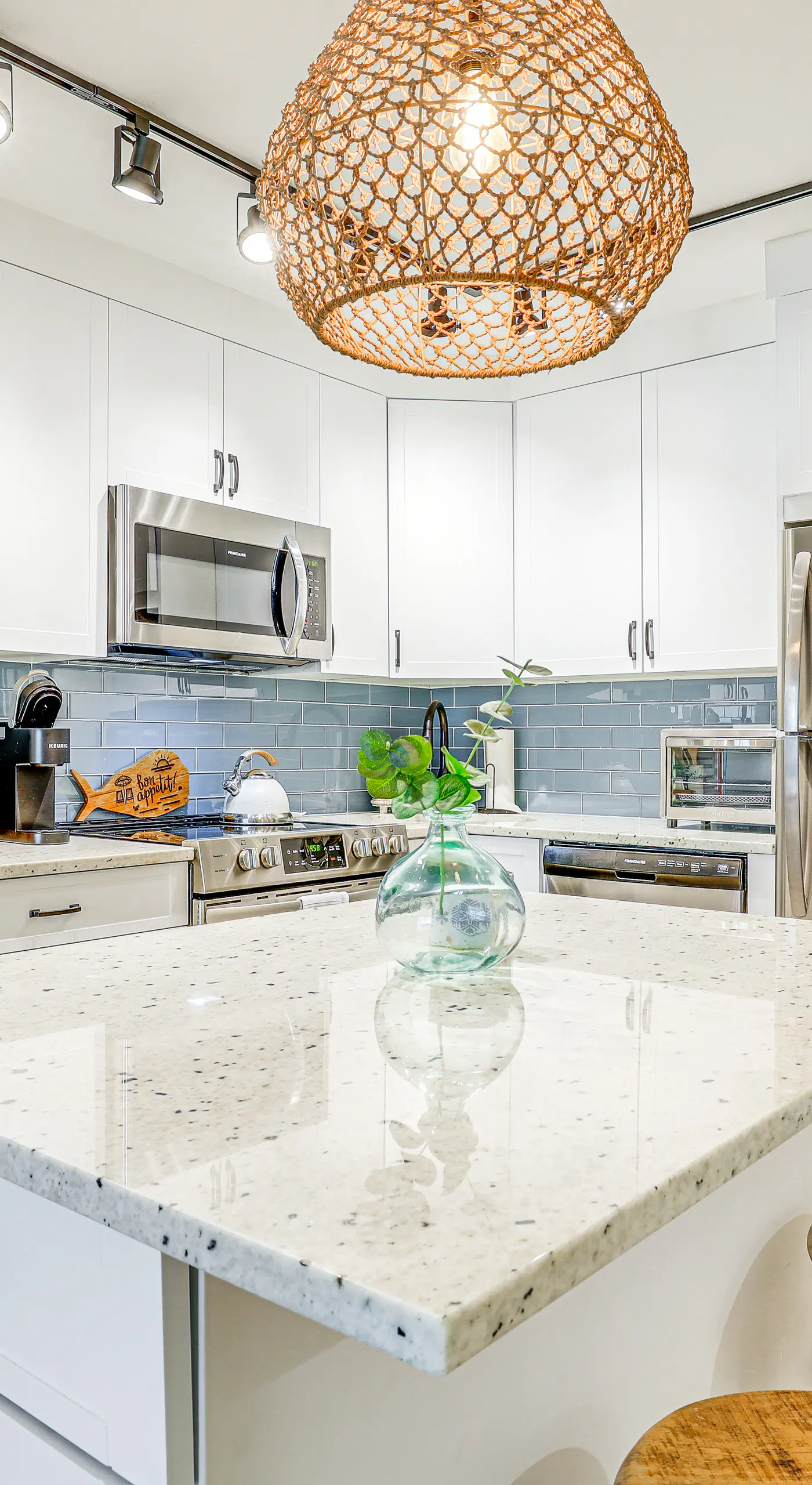Fort Pierce Condo w/ Screened Porch: Walk to Beach
