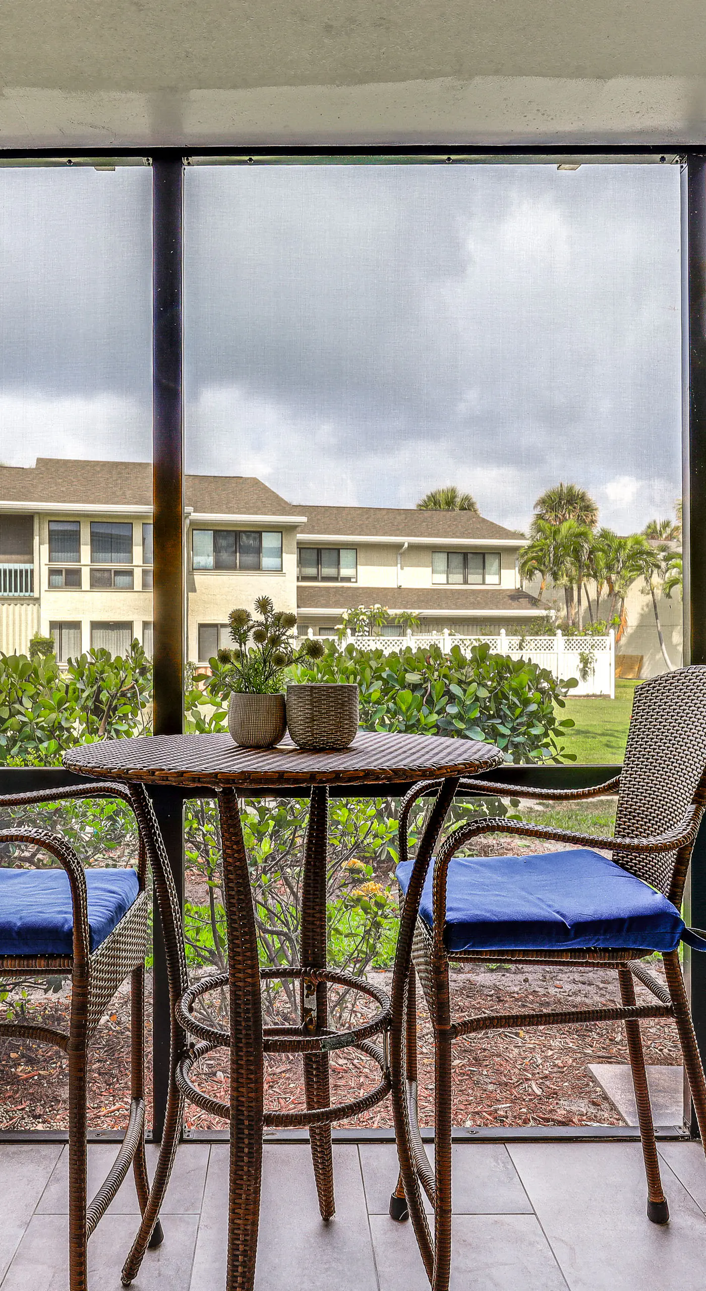 Fort Pierce Condo w/ Screened Porch: Walk to Beach