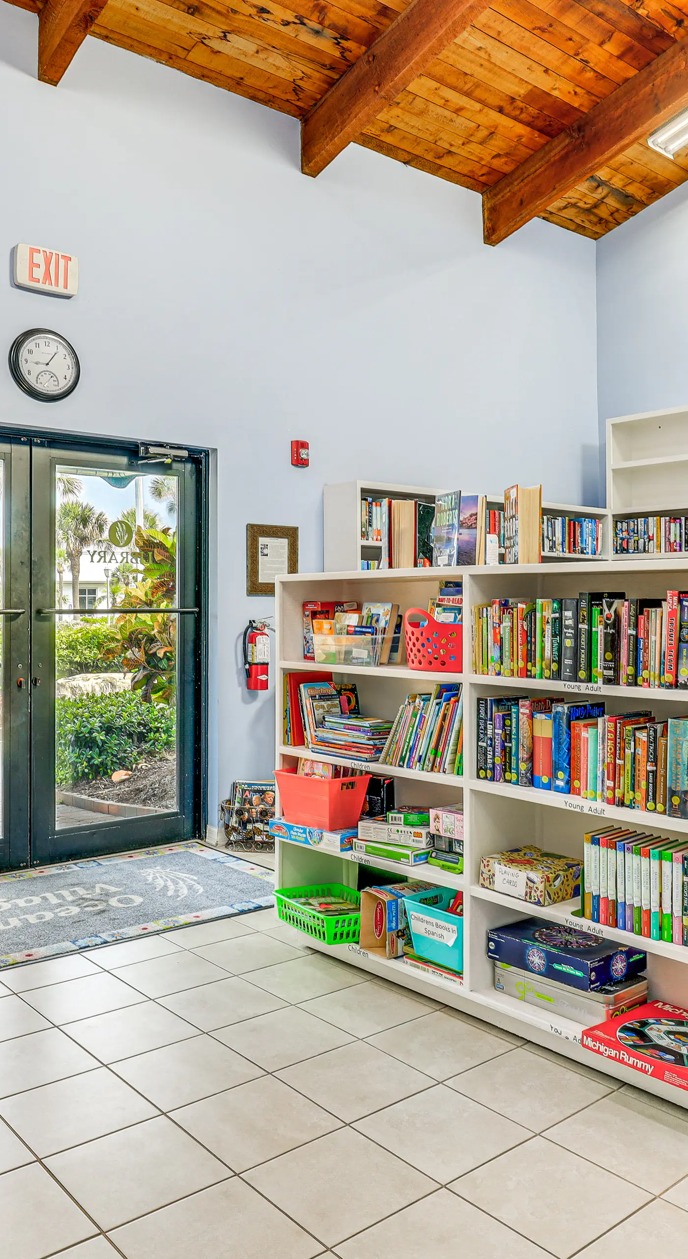 Fort Pierce Condo w/ Screened Porch: Walk to Beach