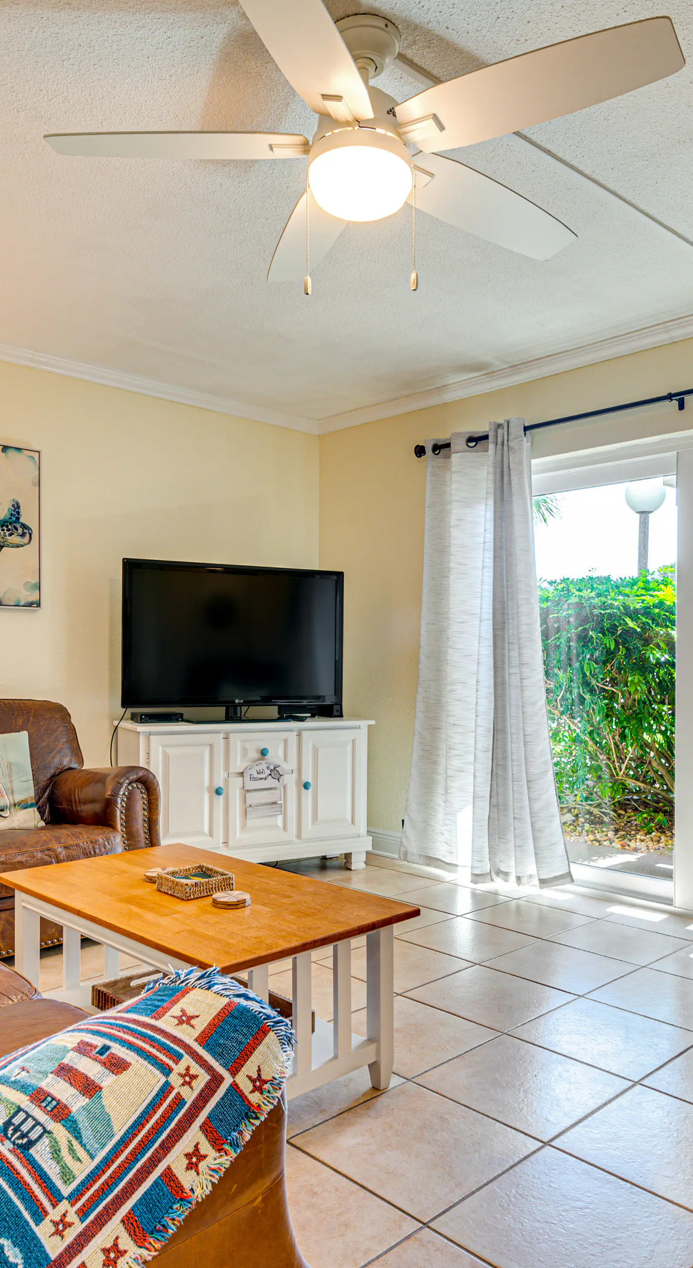 Cute Cocoa Beach Condo w/ Pool & Beach Access!
