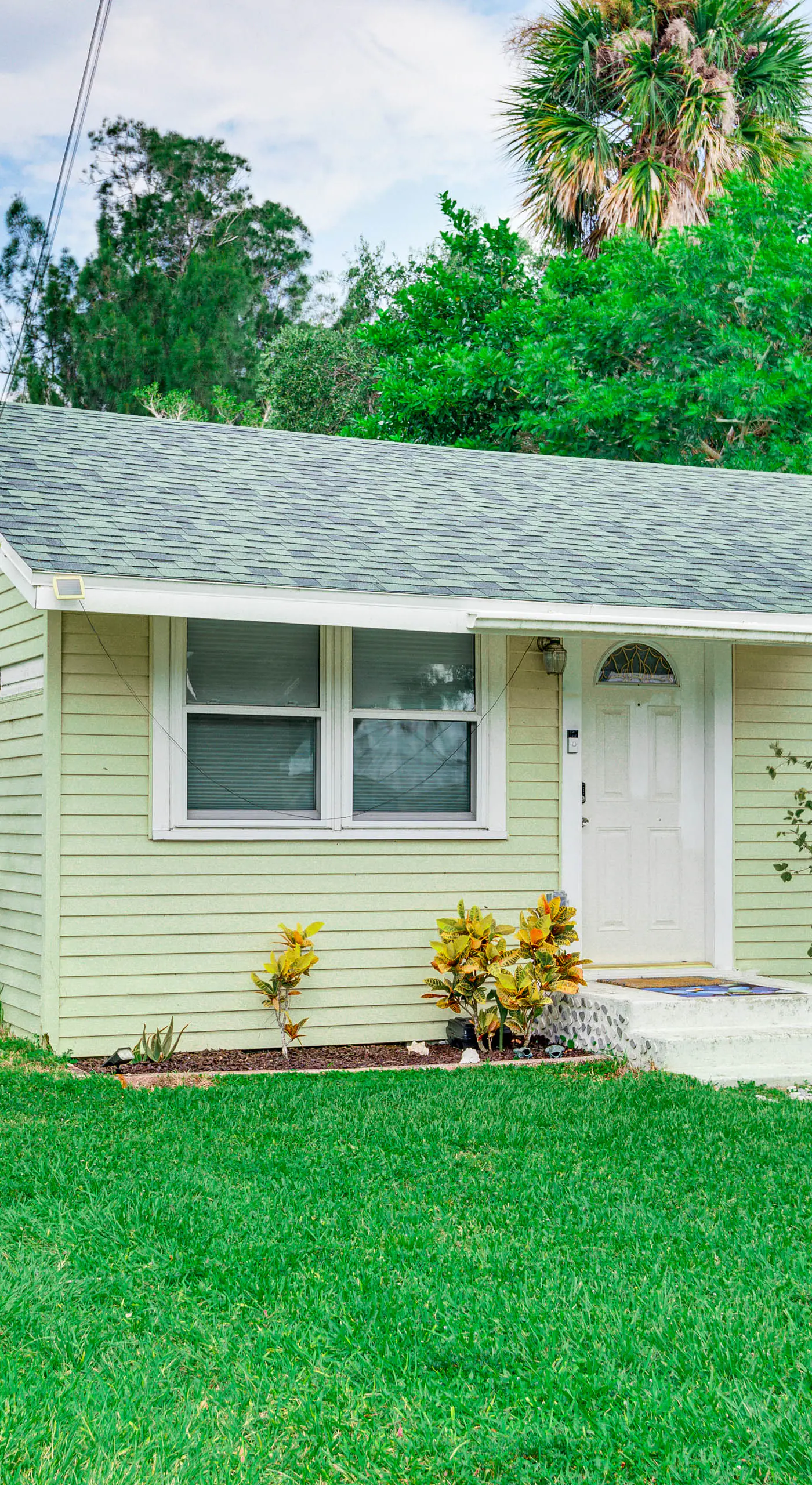 Centrally Located Merritt Island Cottage w/ Deck!