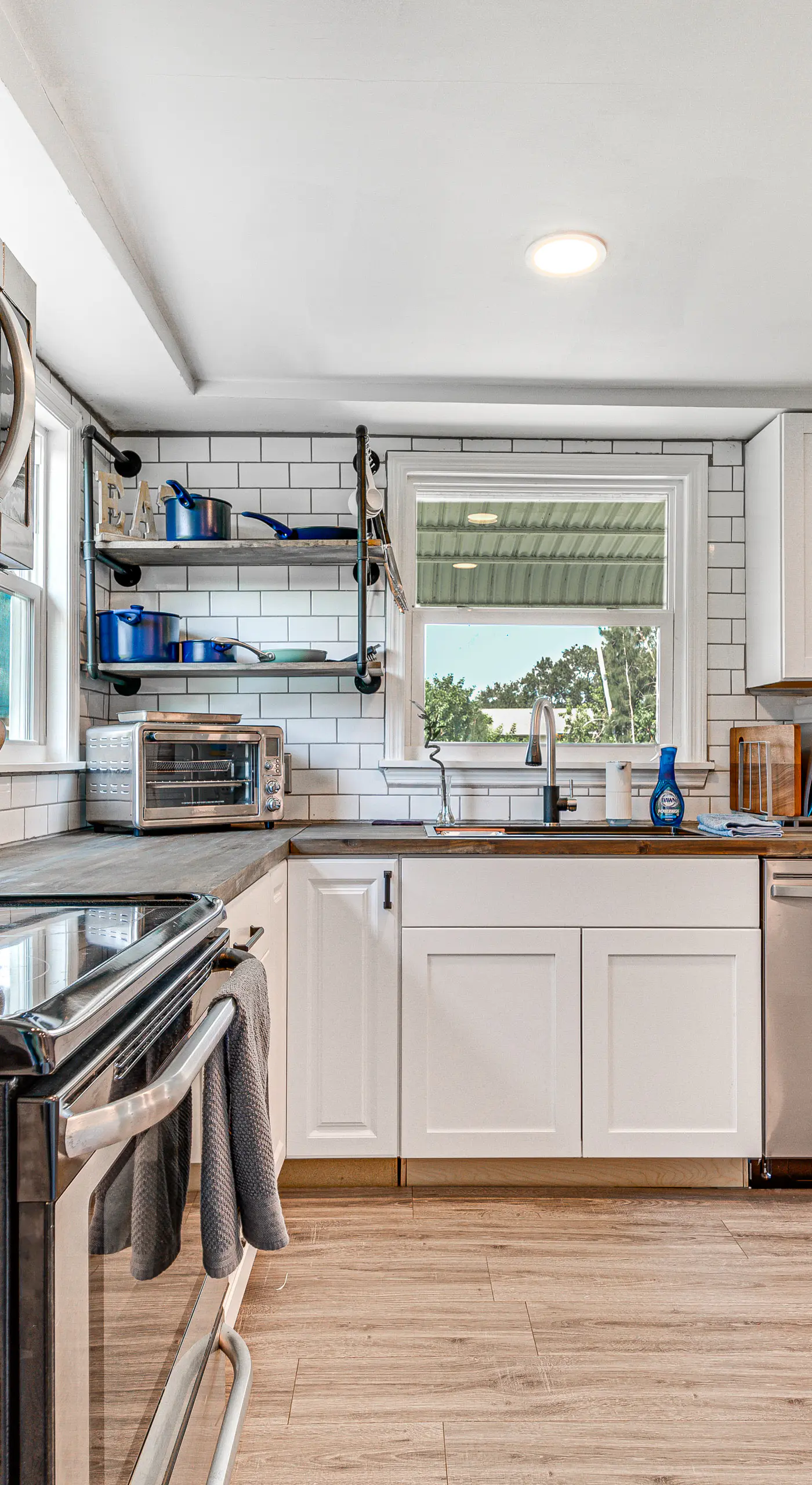 Centrally Located Merritt Island Cottage w/ Deck!