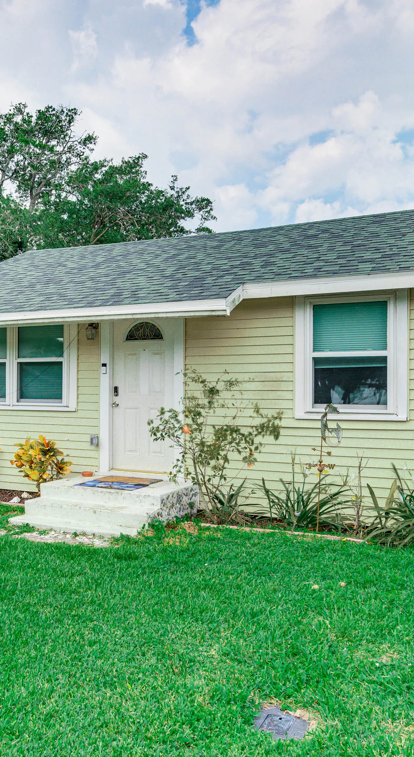 Centrally Located Merritt Island Cottage w/ Deck!