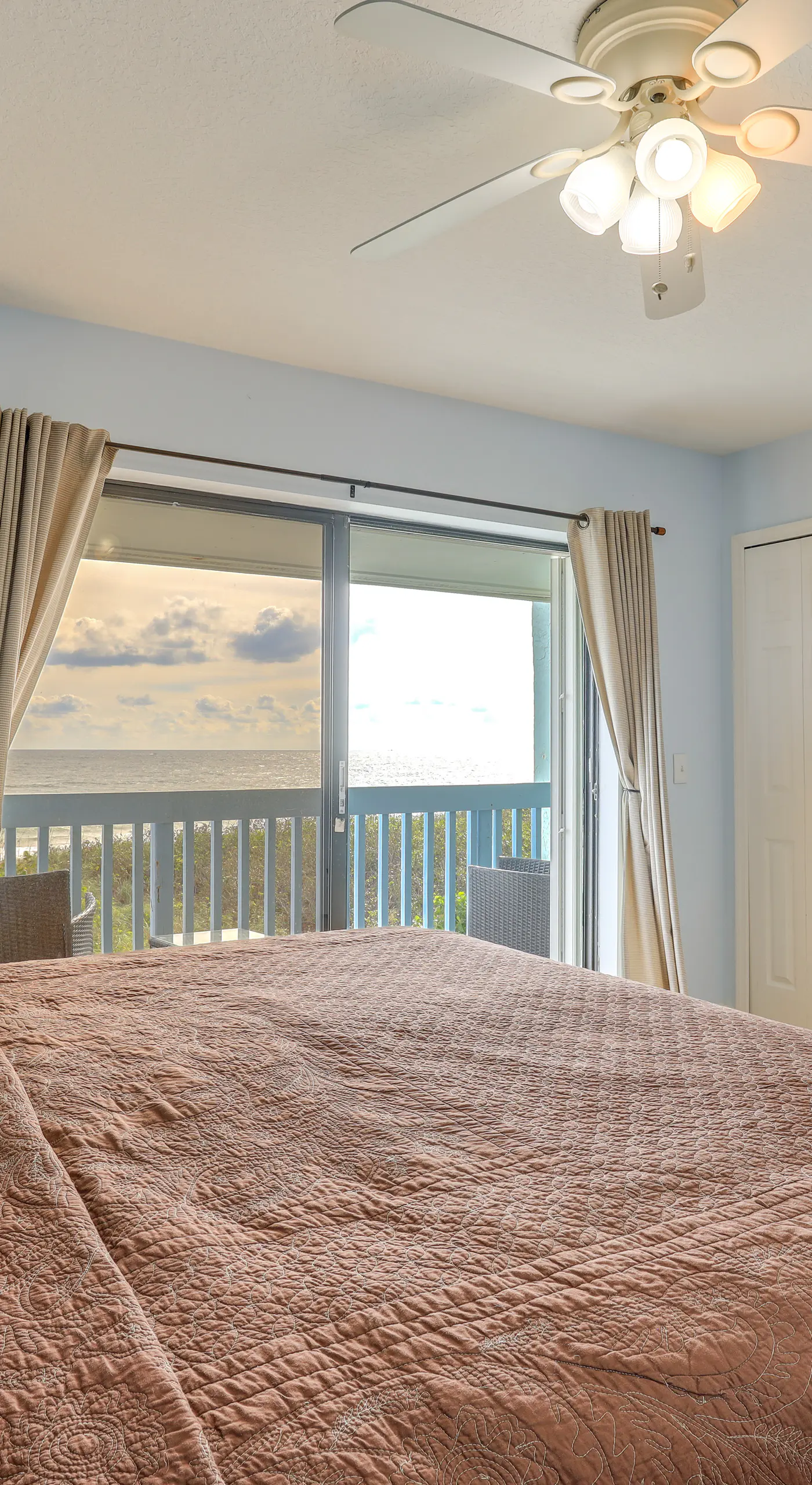 Oceanside: Beachfront Fort Pierce Retreat