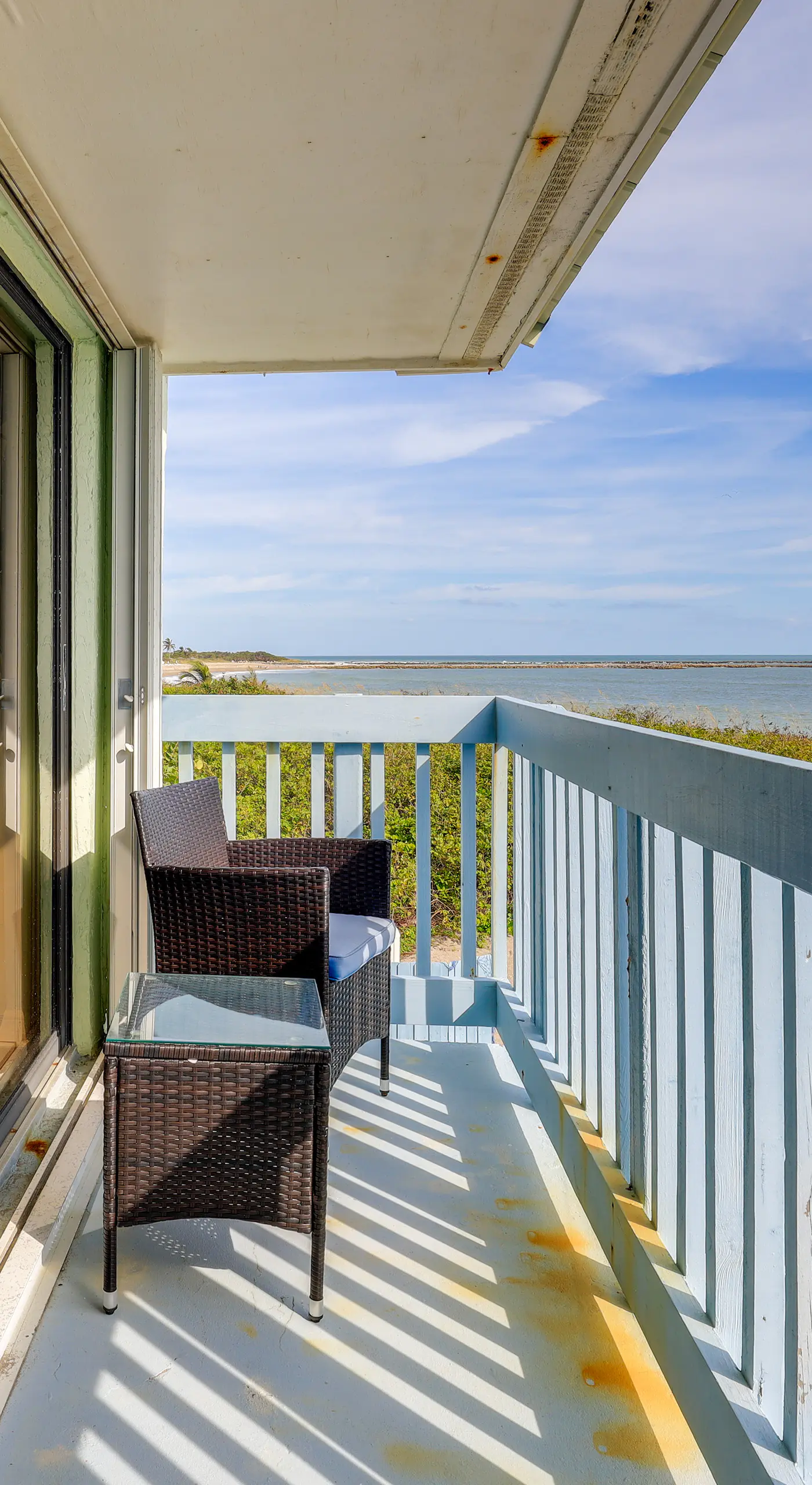 Oceanside: Beachfront Fort Pierce Retreat