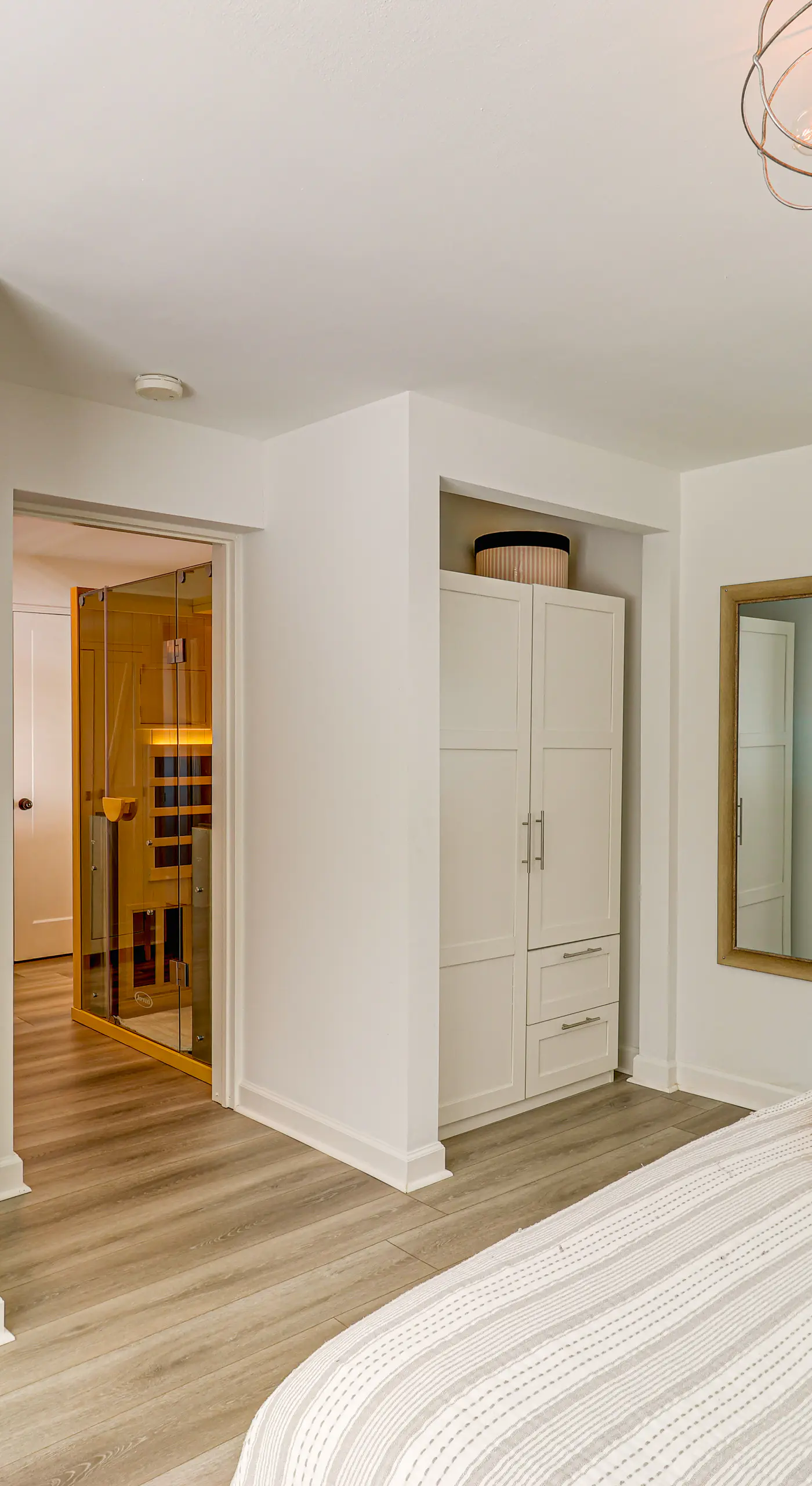 5 Mi to Vero Beach: Vintage Home w/ Sauna & Grill!