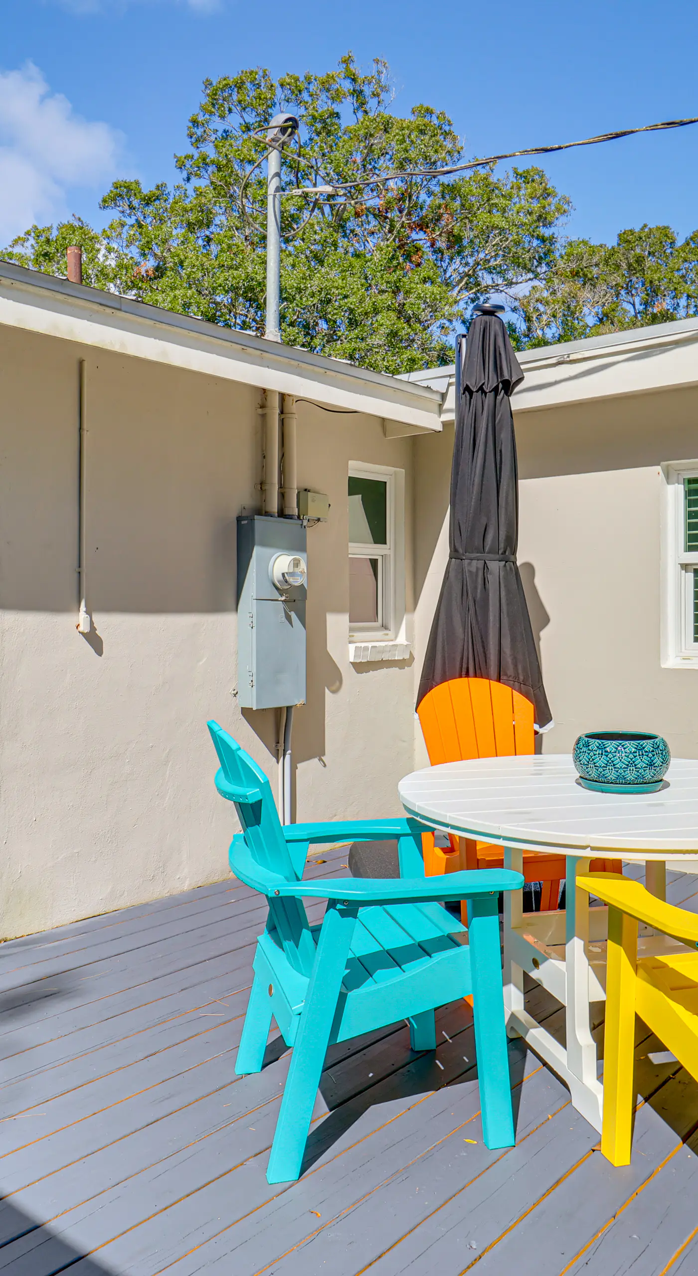 5 Mi to Vero Beach: Vintage Home w/ Sauna & Grill!
