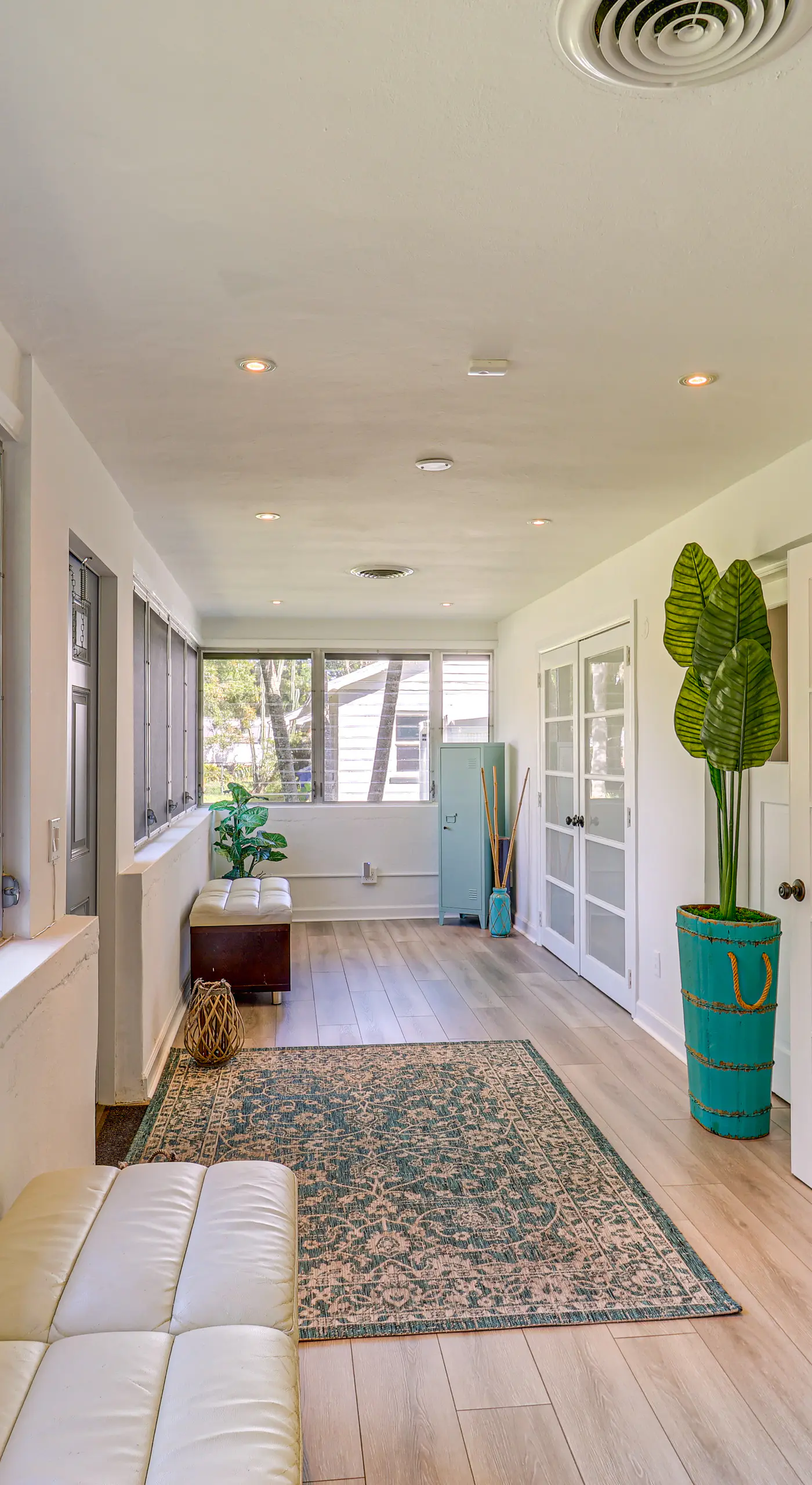 5 Mi to Vero Beach: Vintage Home w/ Sauna & Grill!