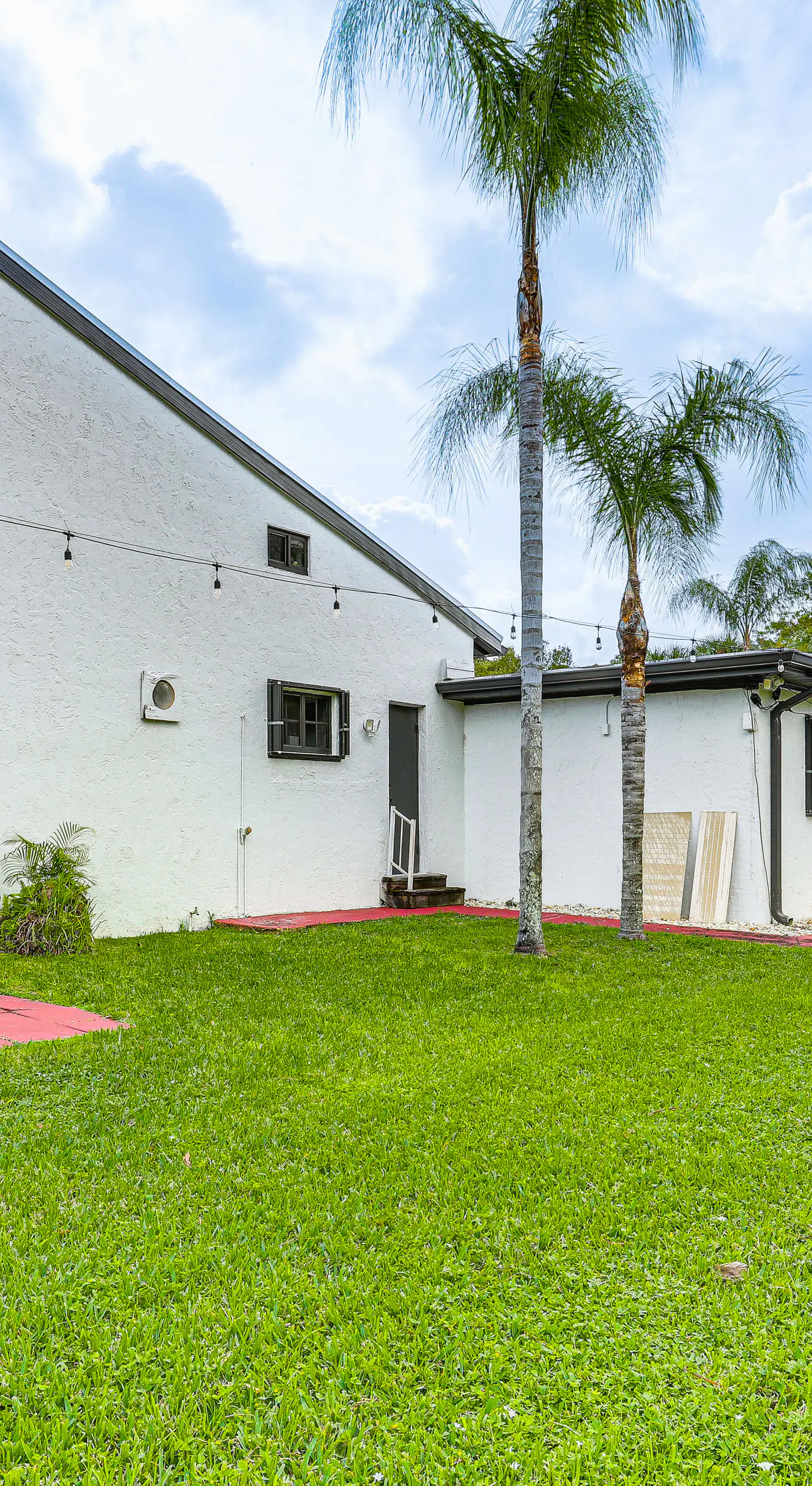1 Mi to Boat Ramp: 'The Islander' Home w/ Yard