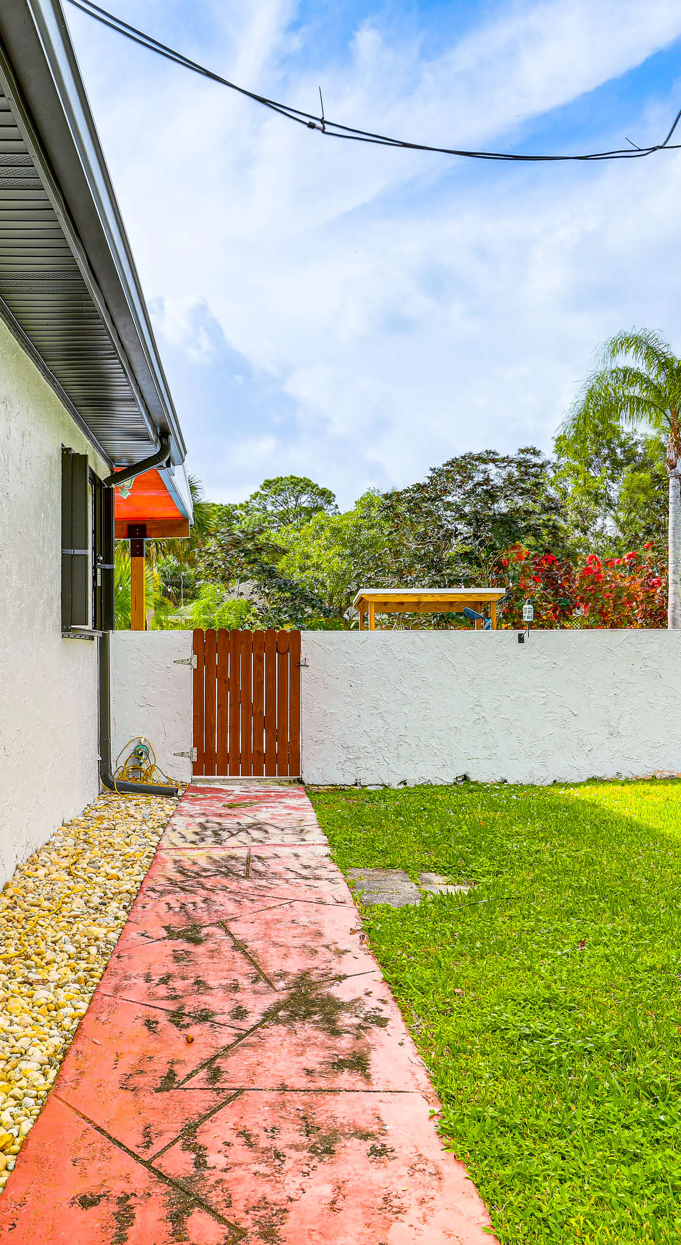 1 Mi to Boat Ramp: 'The Islander' Home w/ Yard