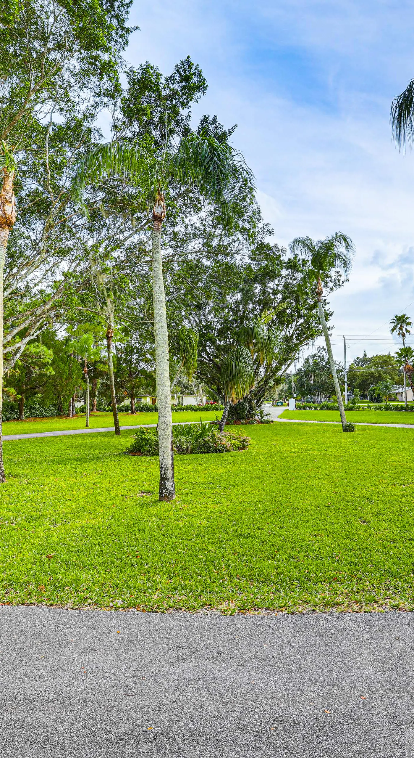 1 Mi to Boat Ramp: 'The Islander' Home w/ Yard