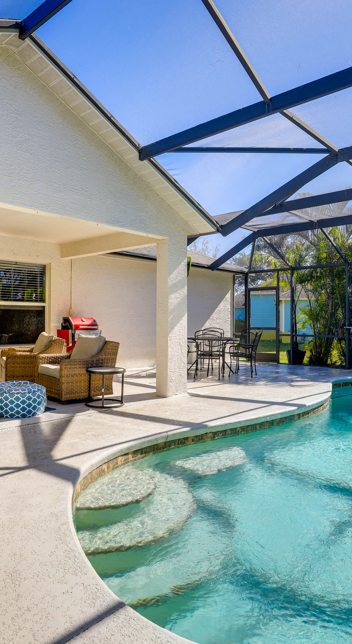 Close to Family Park: Home w/ Screened Lanai!