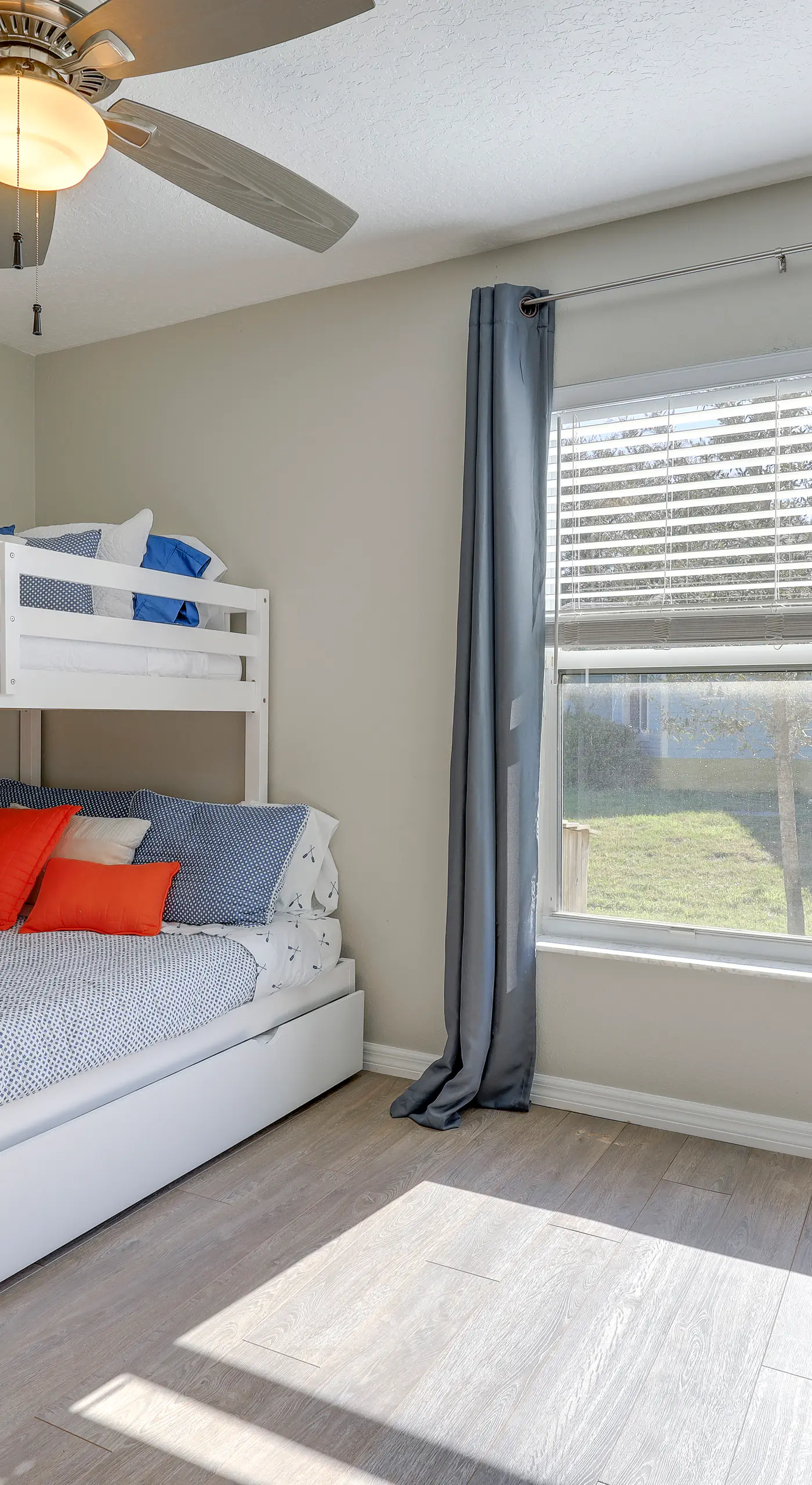 Close to Family Park: Home w/ Screened Lanai!