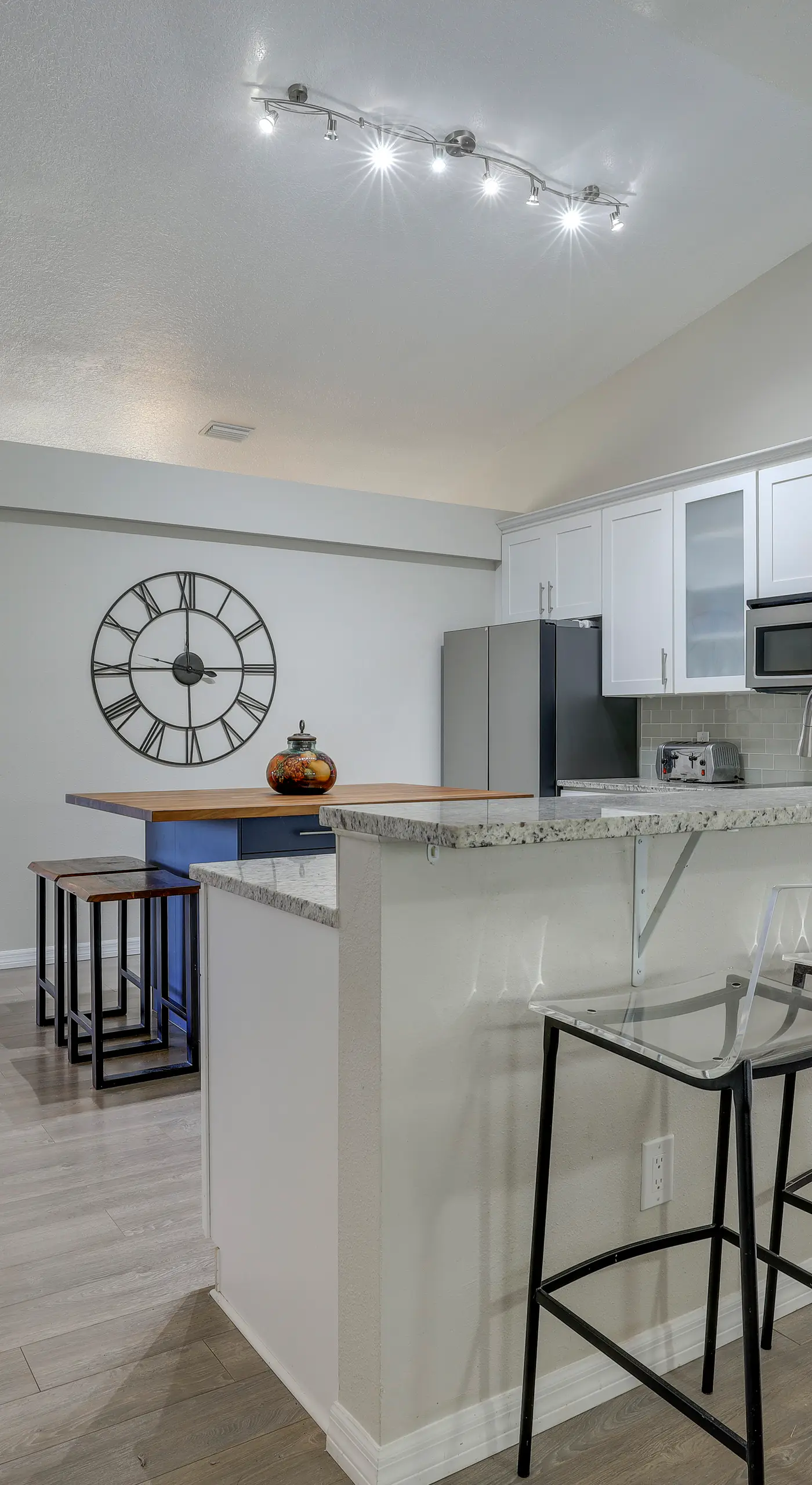 Close to Family Park: Home w/ Screened Lanai!