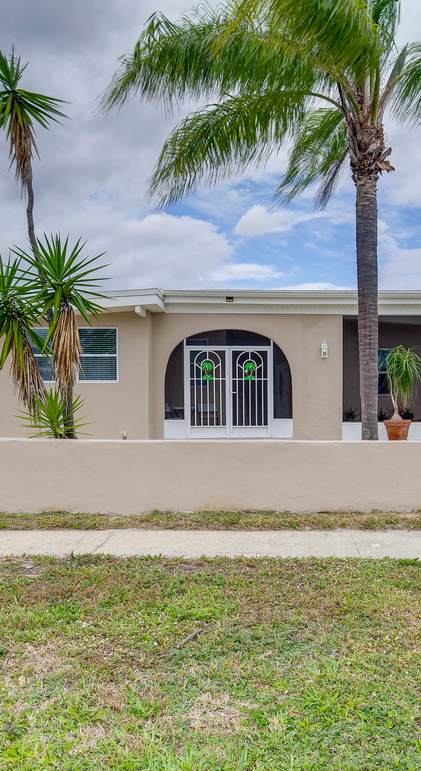 5 Mi to Beaches: Melbourne Duplex w/ Heated Pool!