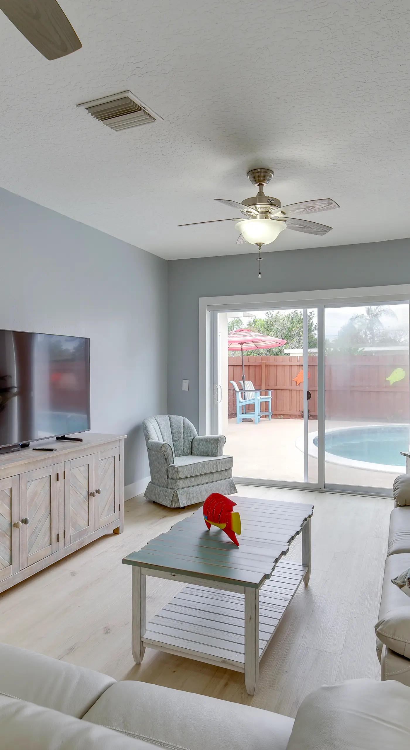Lanai, Grill & Outdoor Pool: Melbourne Duplex!