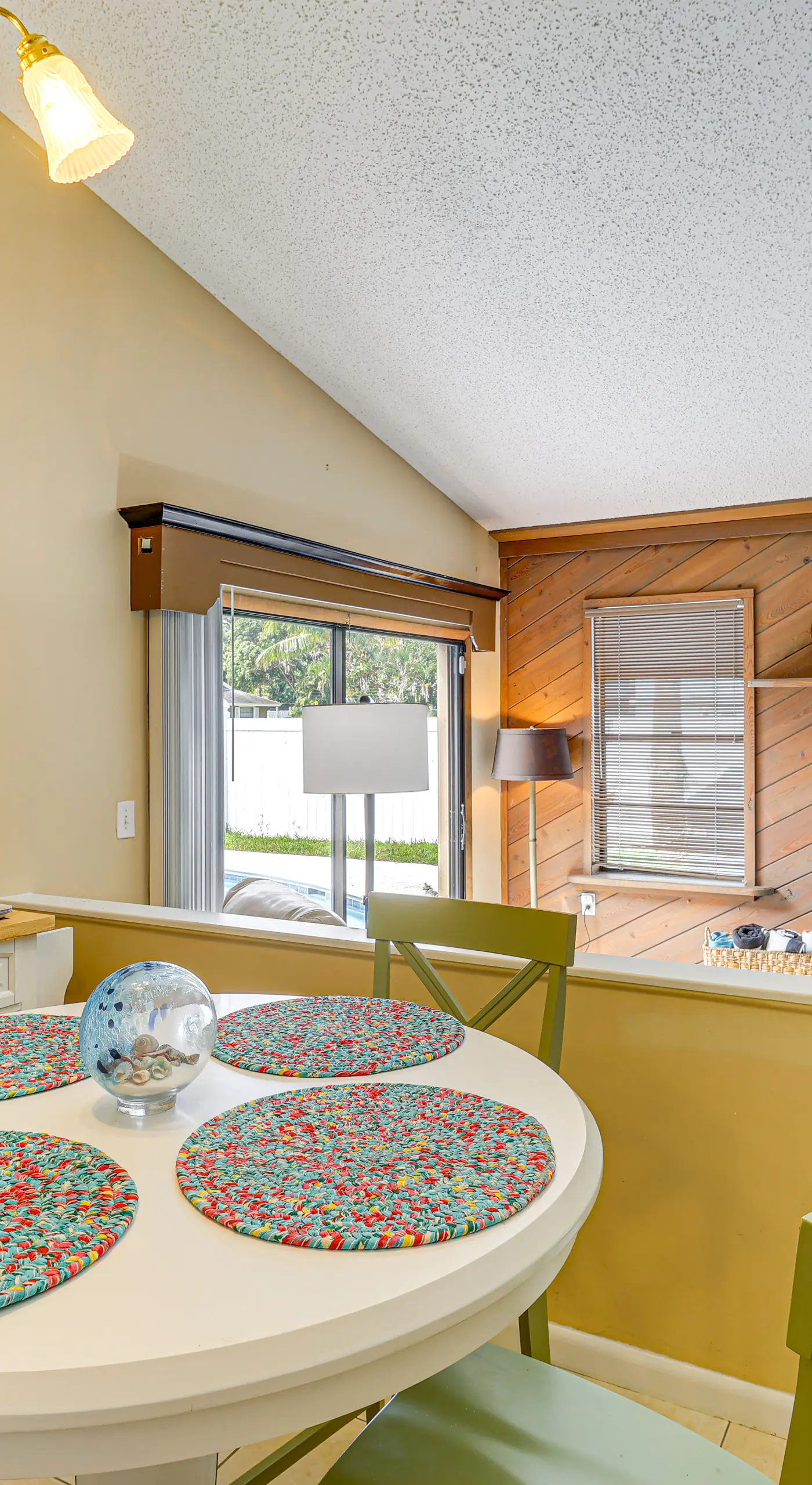 1 Mi to Dtwn Stuart: Bright Home w/ Pool & Spa!