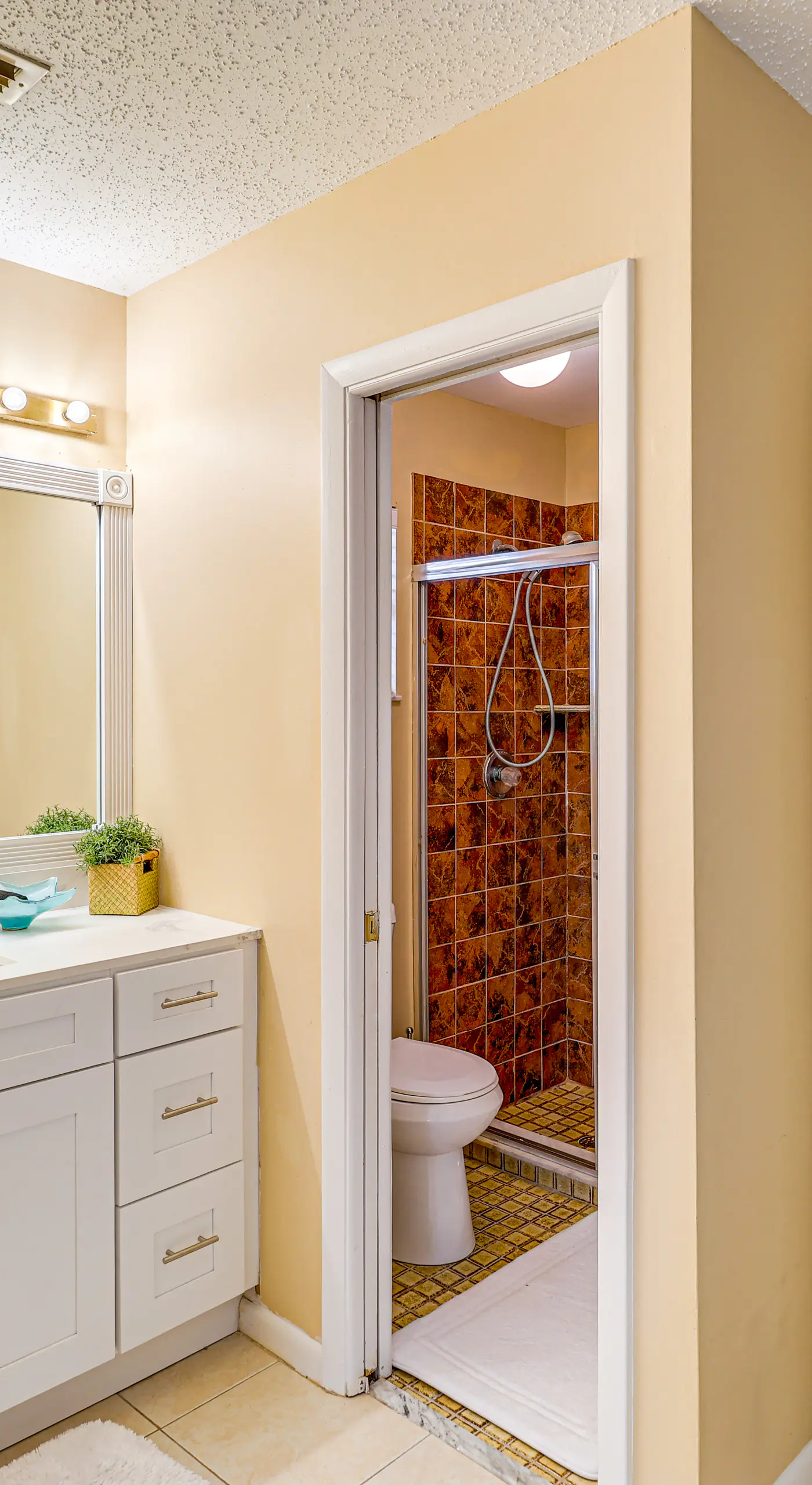 1 Mi to Dtwn Stuart: Bright Home w/ Pool & Spa!