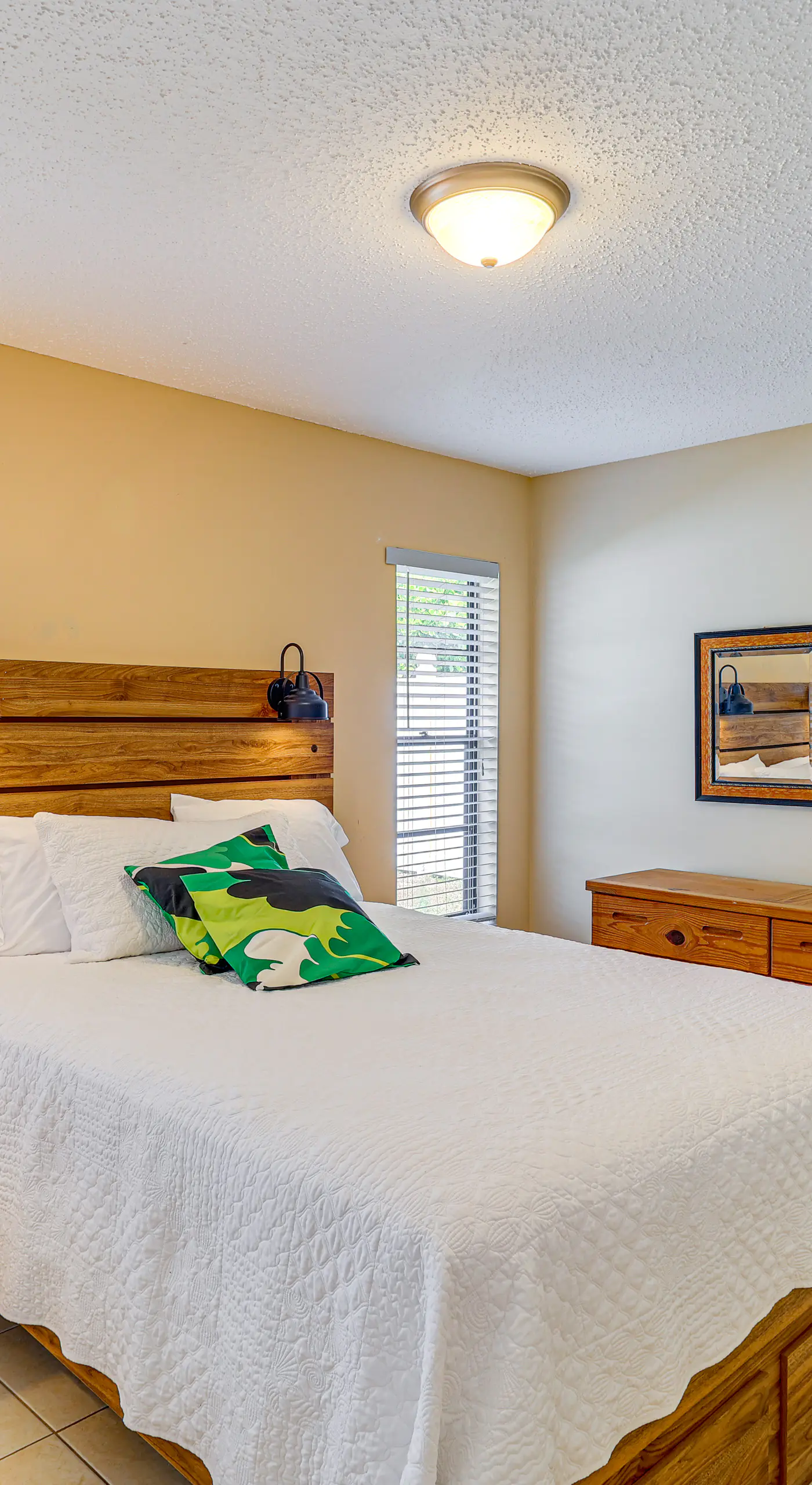 1 Mi to Dtwn Stuart: Bright Home w/ Pool & Spa!