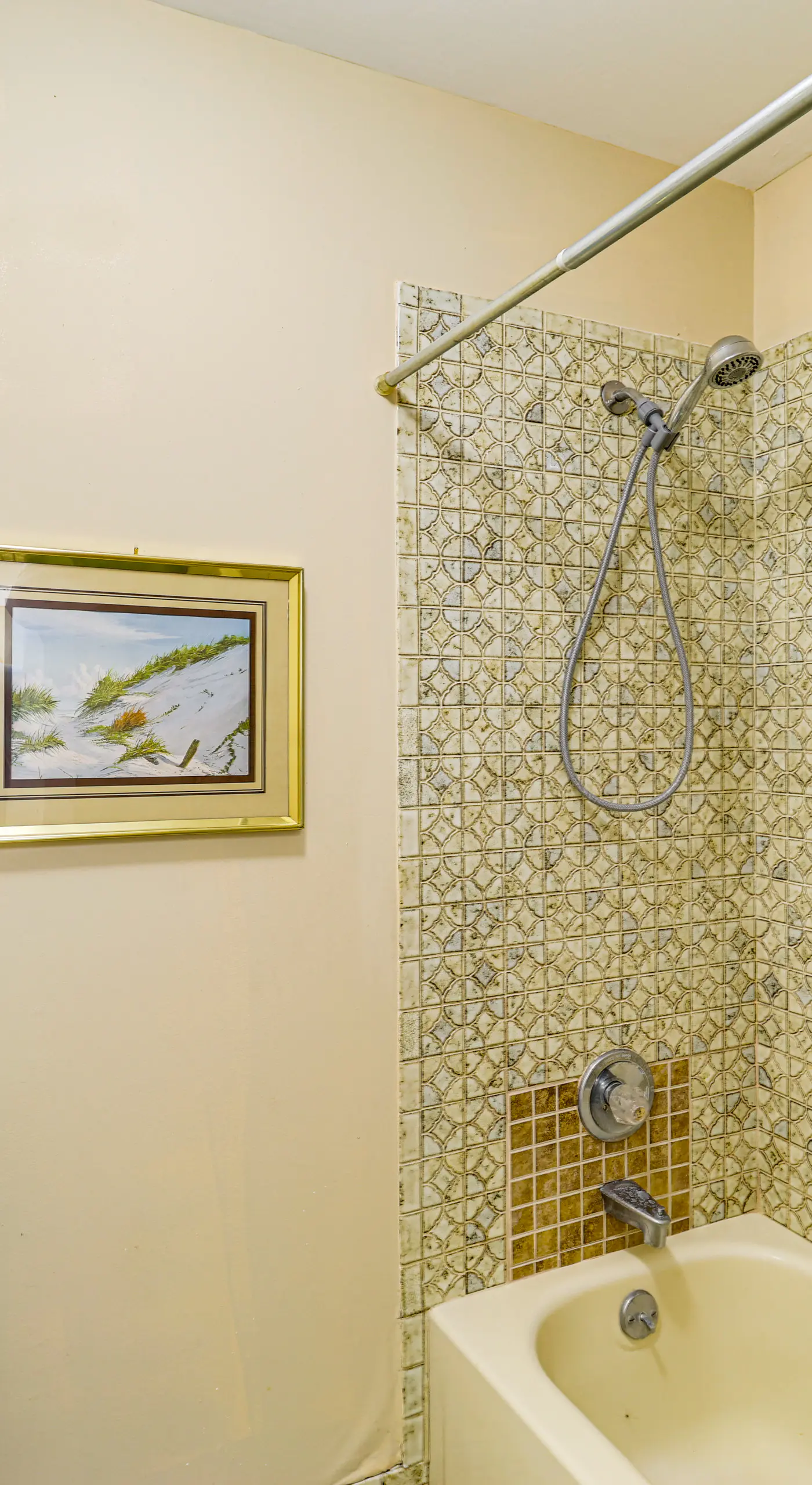 1 Mi to Dtwn Stuart: Bright Home w/ Pool & Spa!