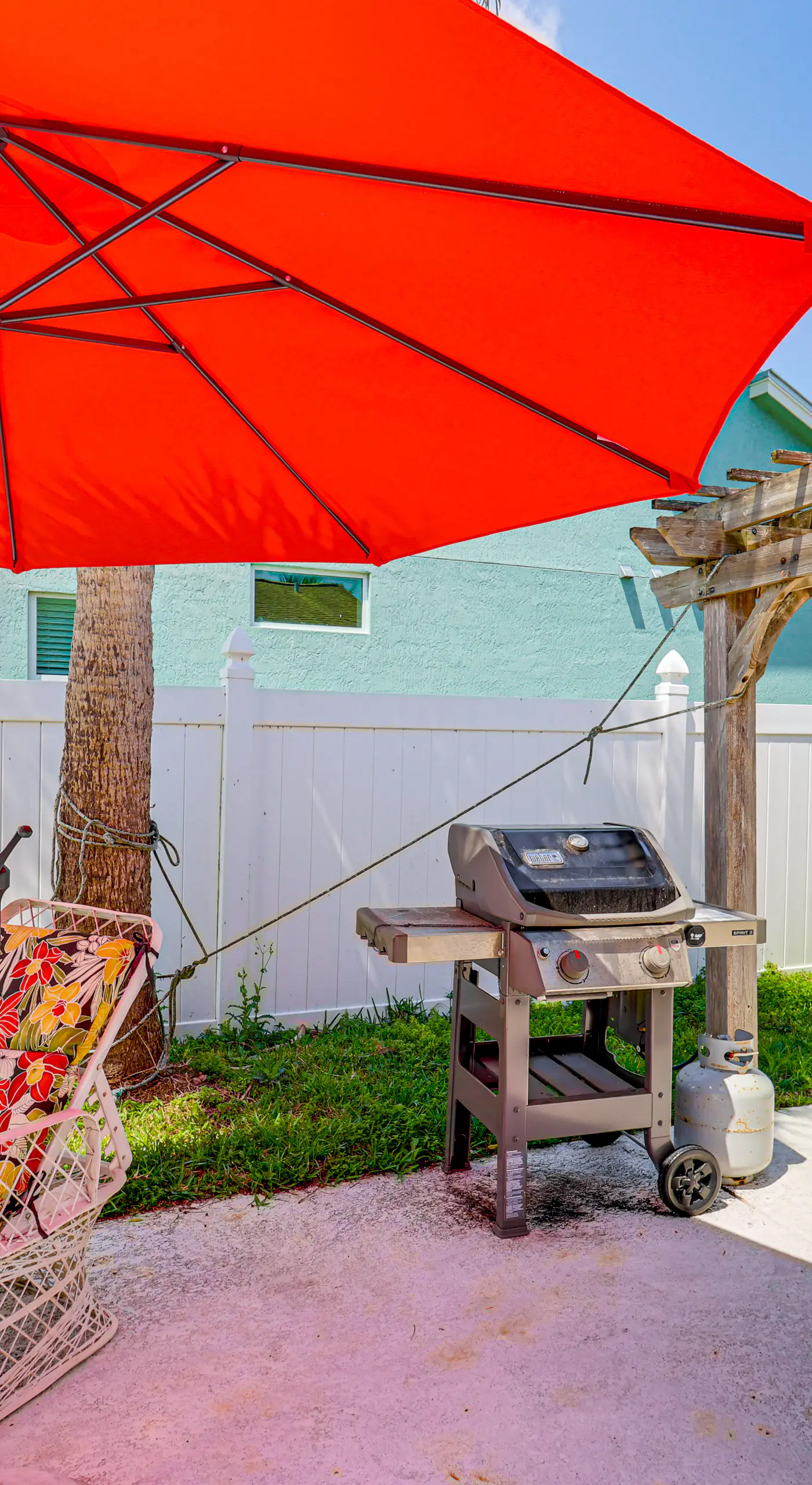 1 Mi to Dtwn Stuart: Bright Home w/ Pool & Spa!