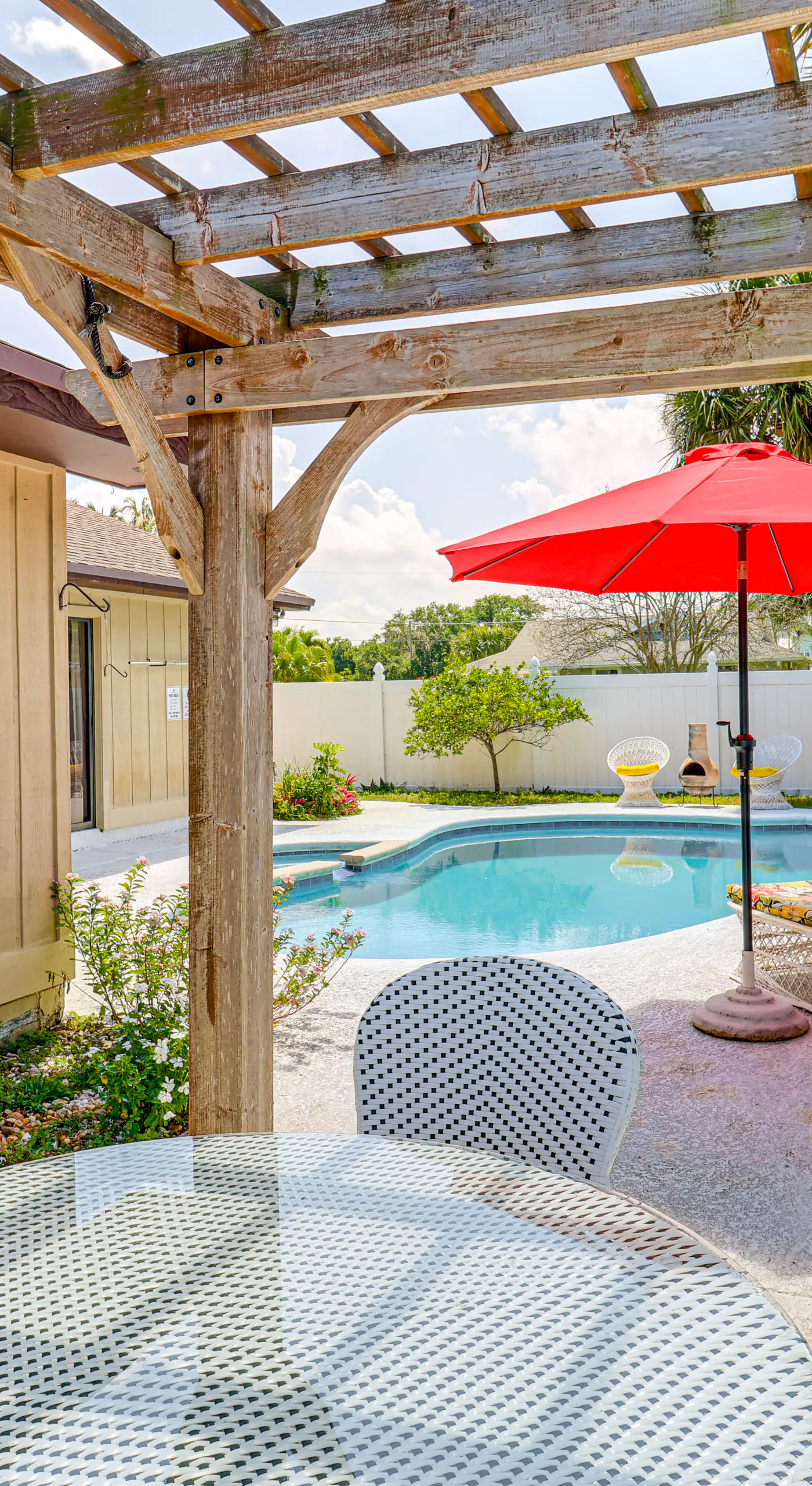 1 Mi to Dtwn Stuart: Bright Home w/ Pool & Spa!