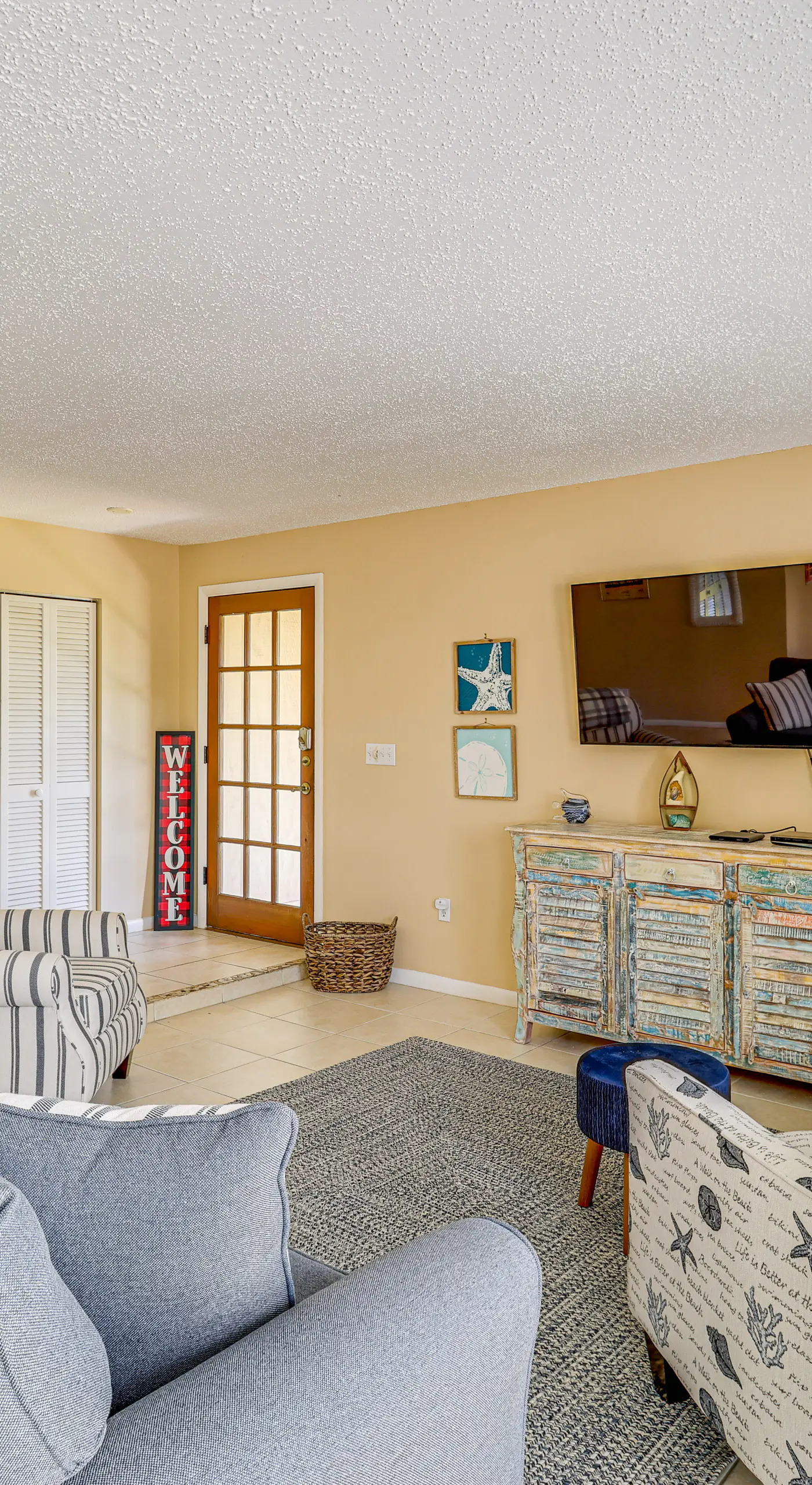 1 Mi to Dtwn Stuart: Bright Home w/ Pool & Spa!