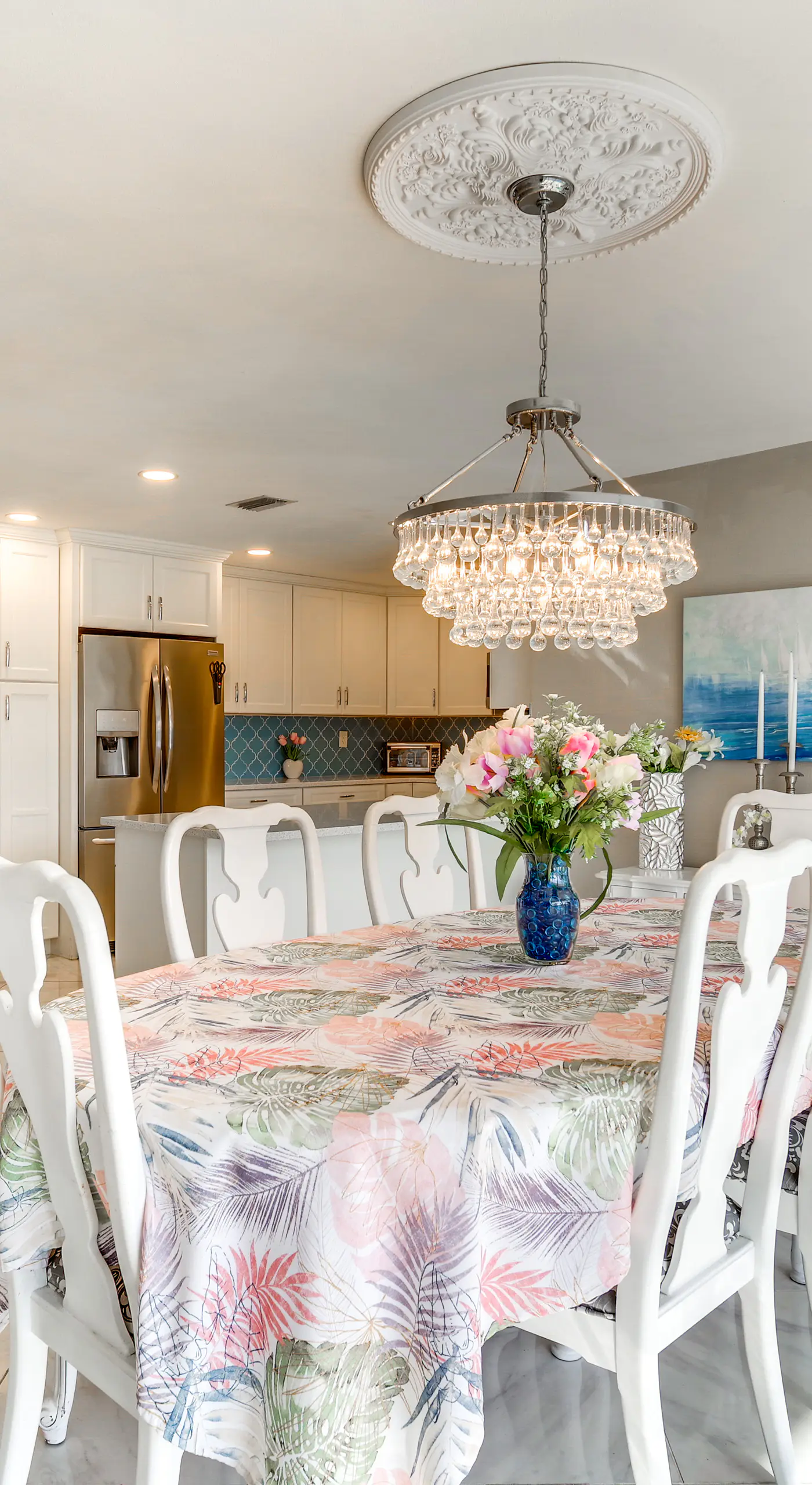 Centrally Located Cocoa Beach Haven: Walk to Shore