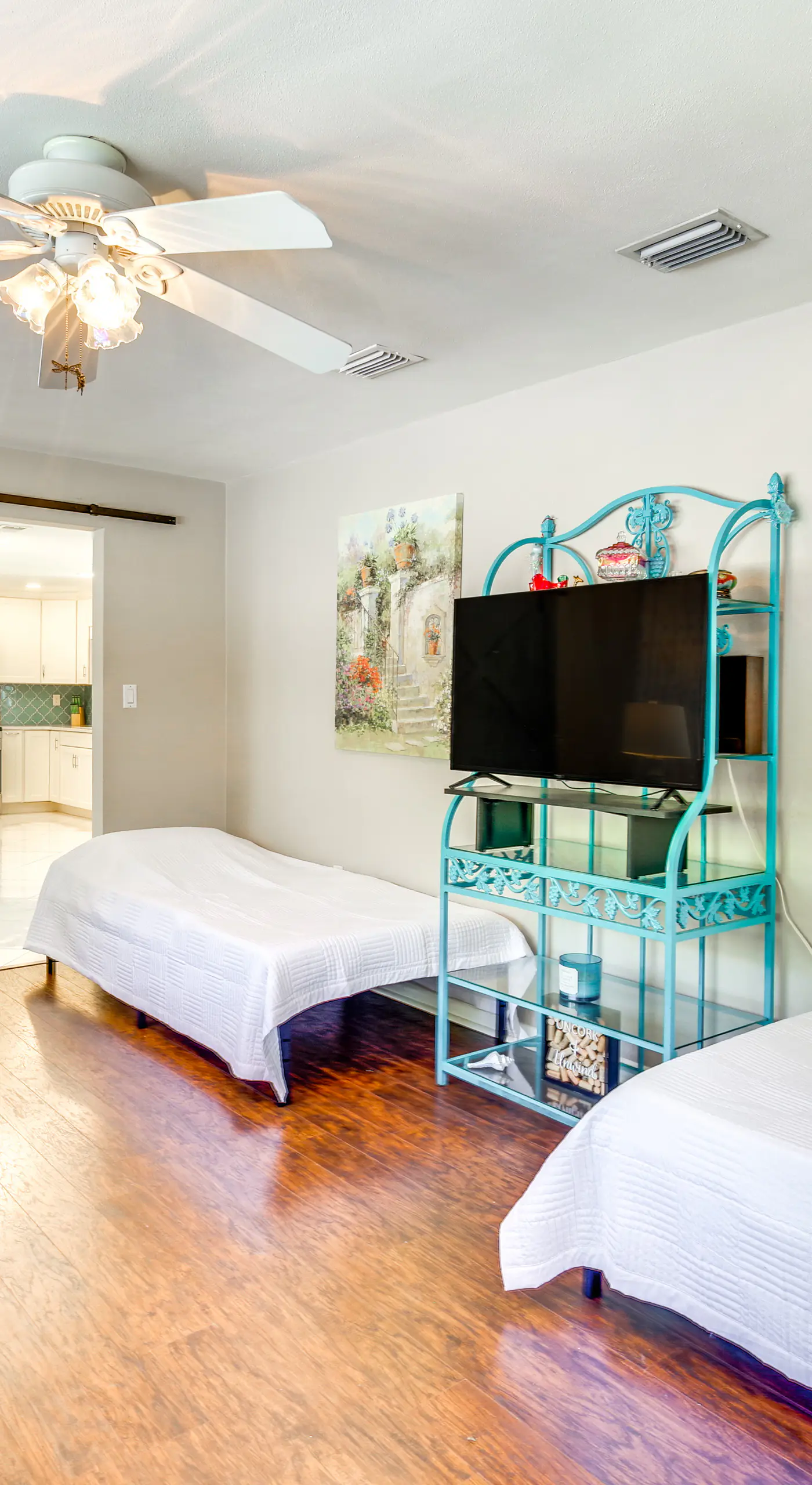 Centrally Located Cocoa Beach Haven: Walk to Shore