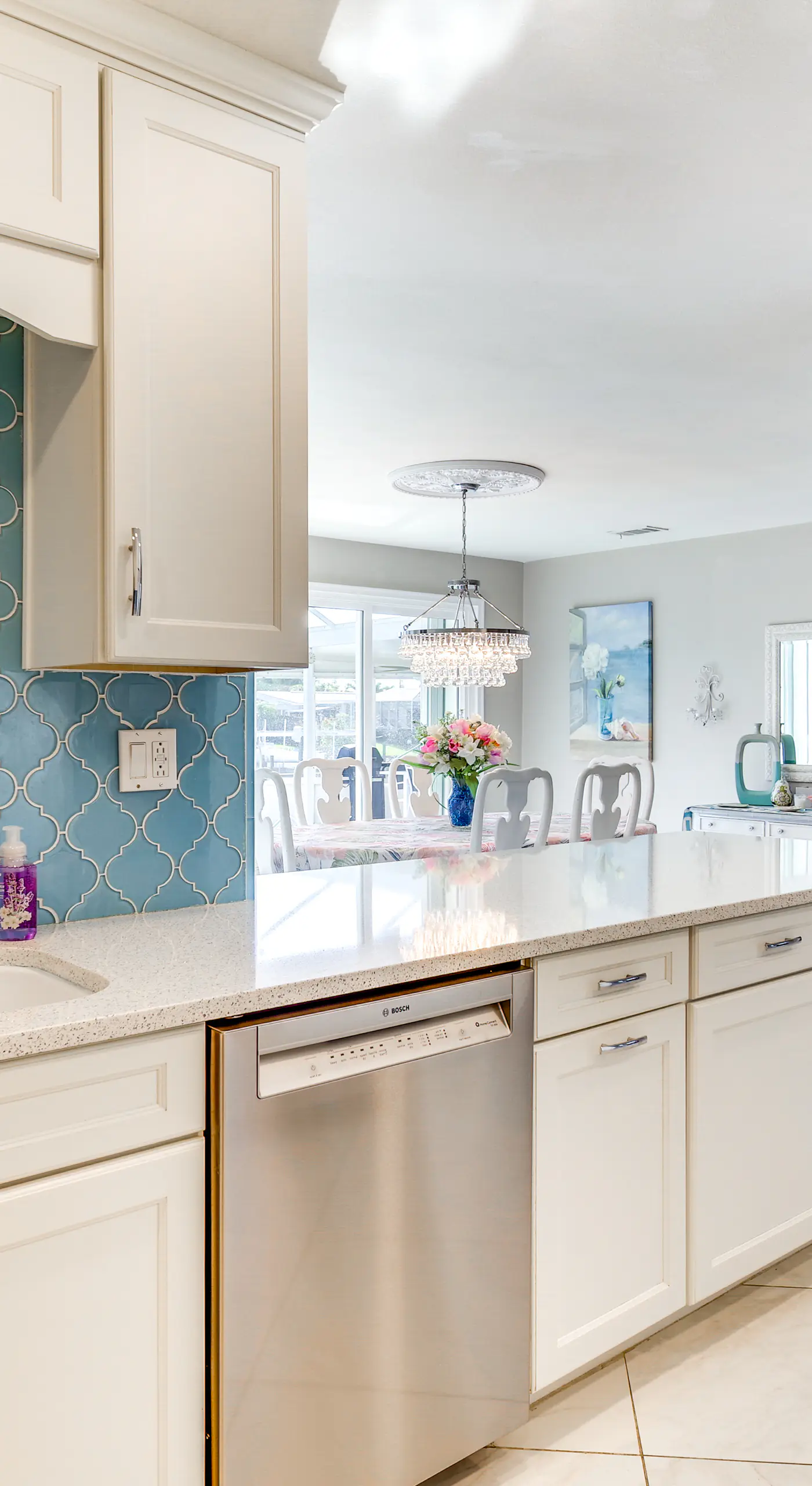 Centrally Located Cocoa Beach Haven: Walk to Shore