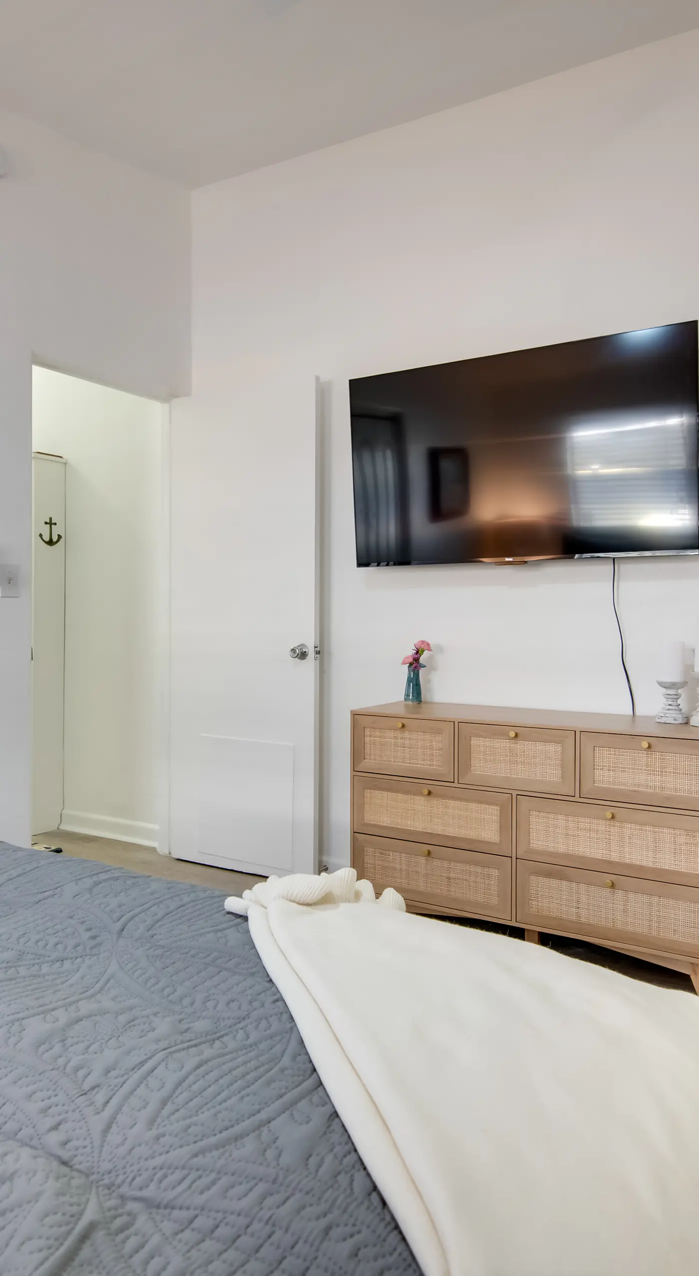 Dogs Welcome, Steps to Beach: Cocoa Beach Retreat!