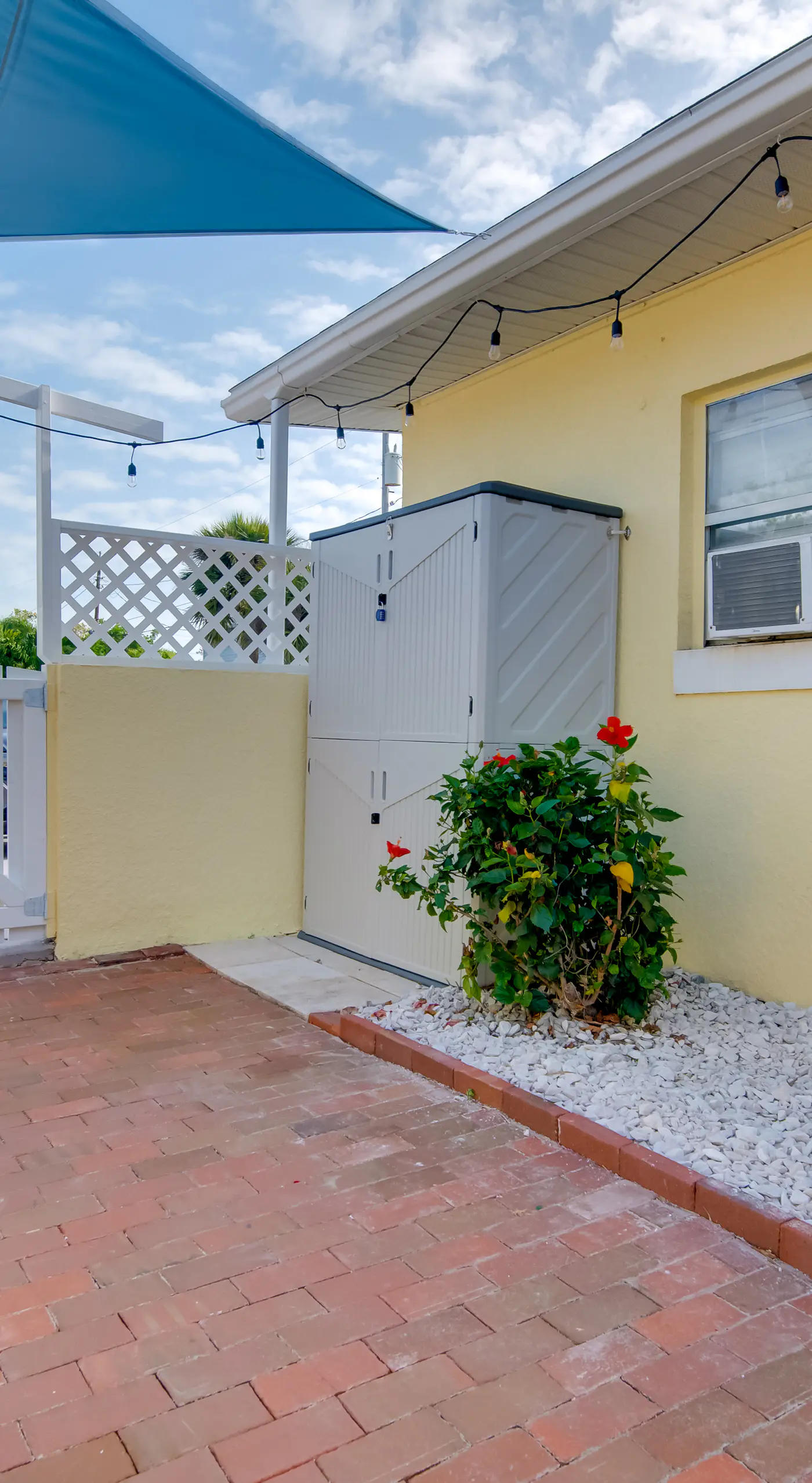 Dogs Welcome, Steps to Beach: Cocoa Beach Retreat!
