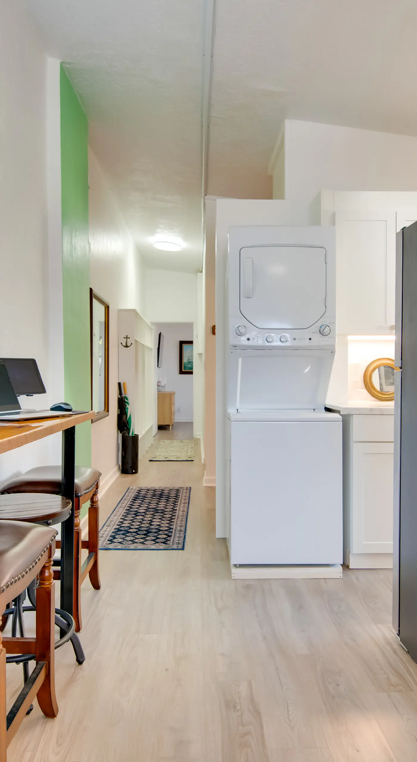 Dogs Welcome, Steps to Beach: Cocoa Beach Retreat!