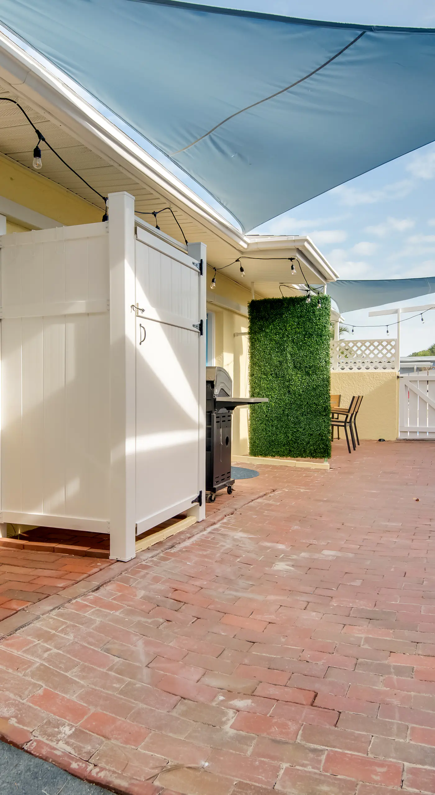 Walk to Beach: Dog-Friendly Gem in Cocoa Beach!