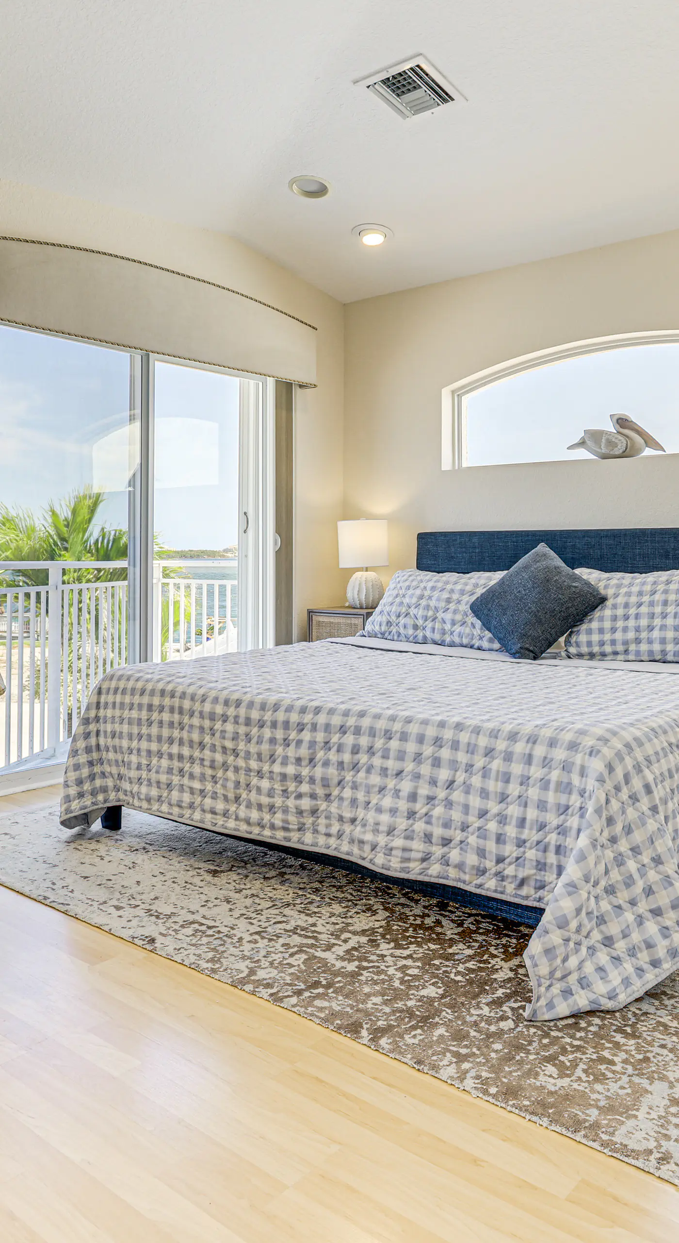 Ocean Access, Mini Golf & Pools: Jensen Beach Gem