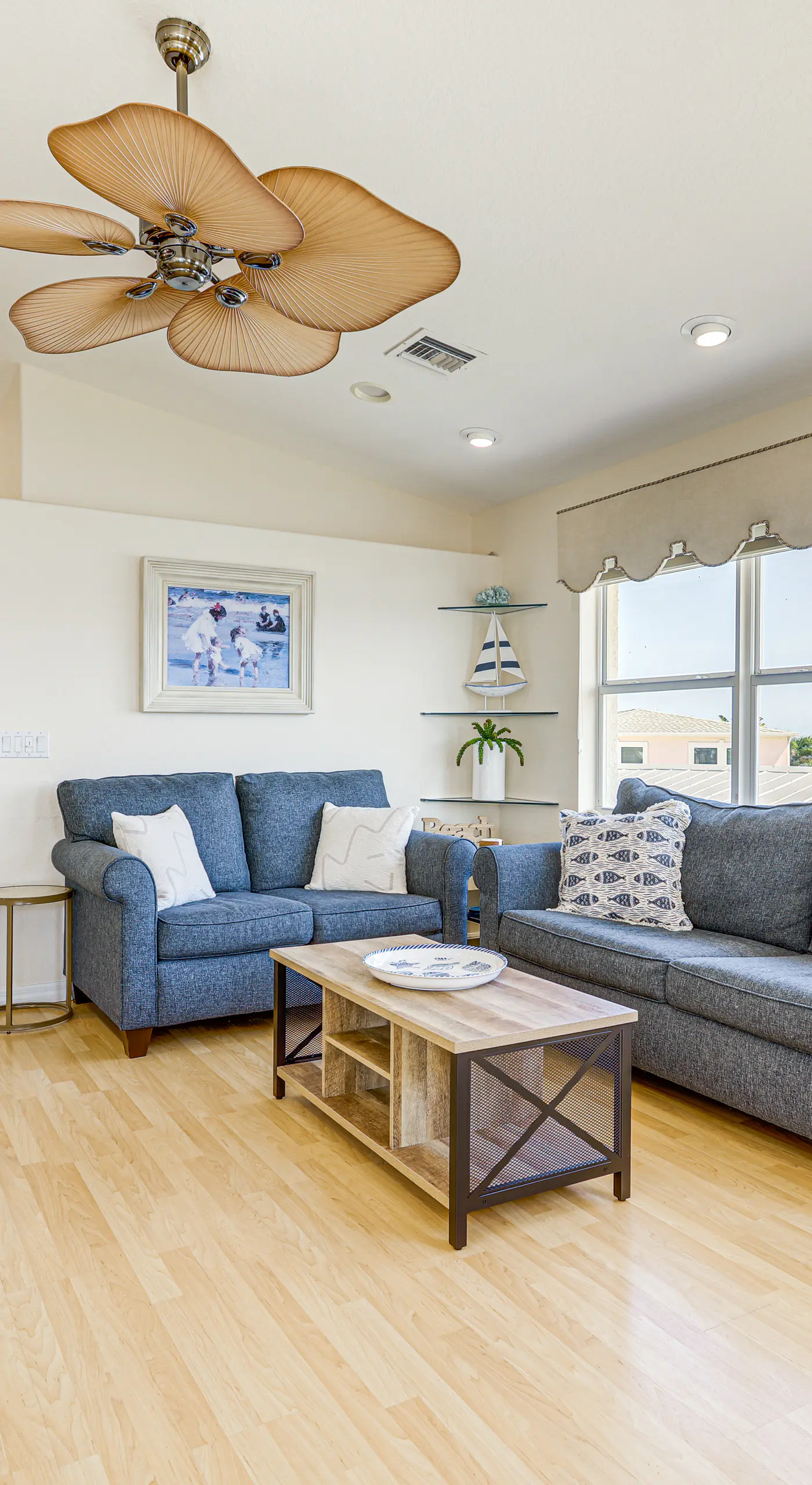 Ocean Access, Mini Golf & Pools: Jensen Beach Gem