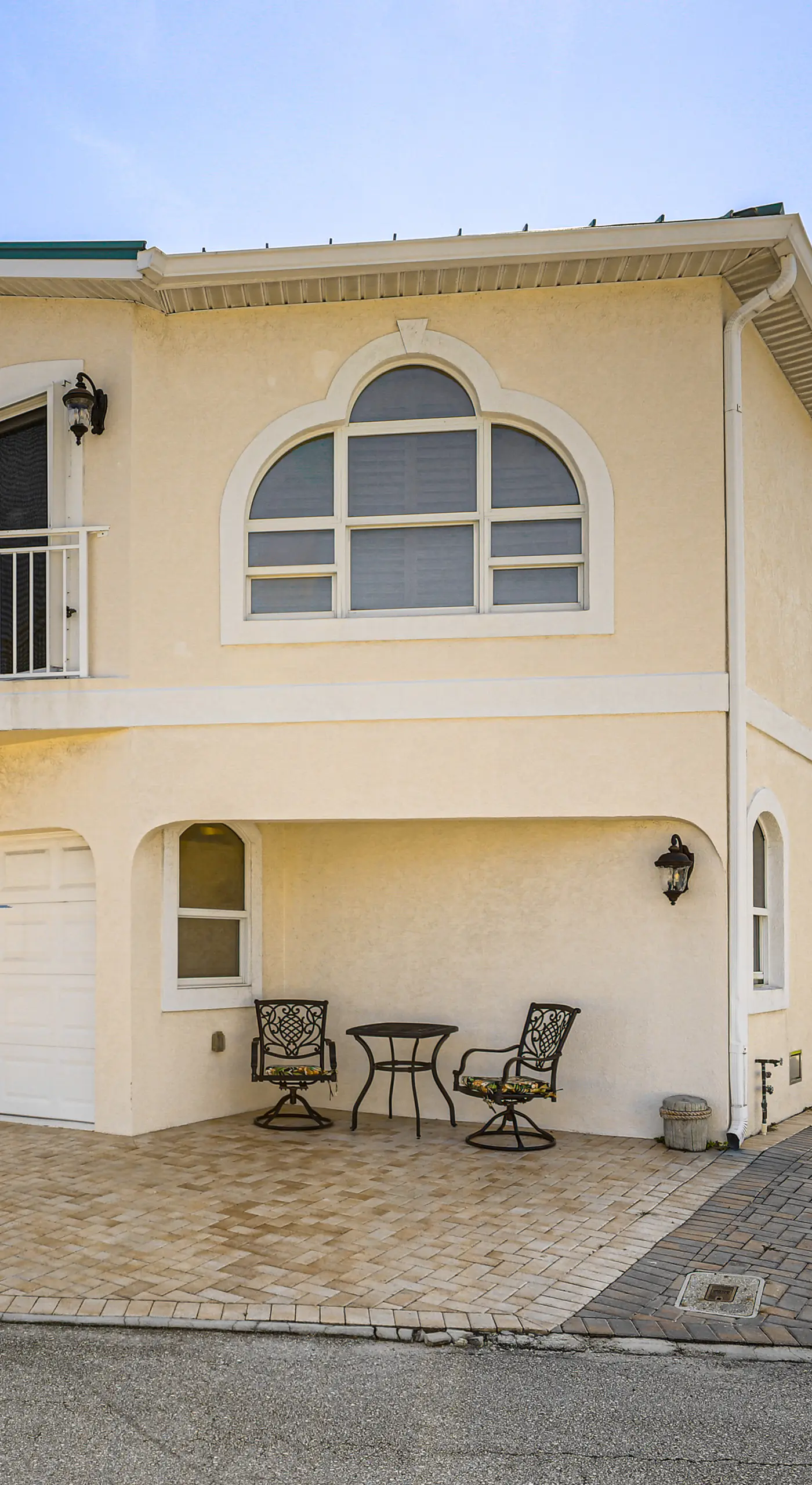 Ocean Access, Mini Golf & Pools: Jensen Beach Gem