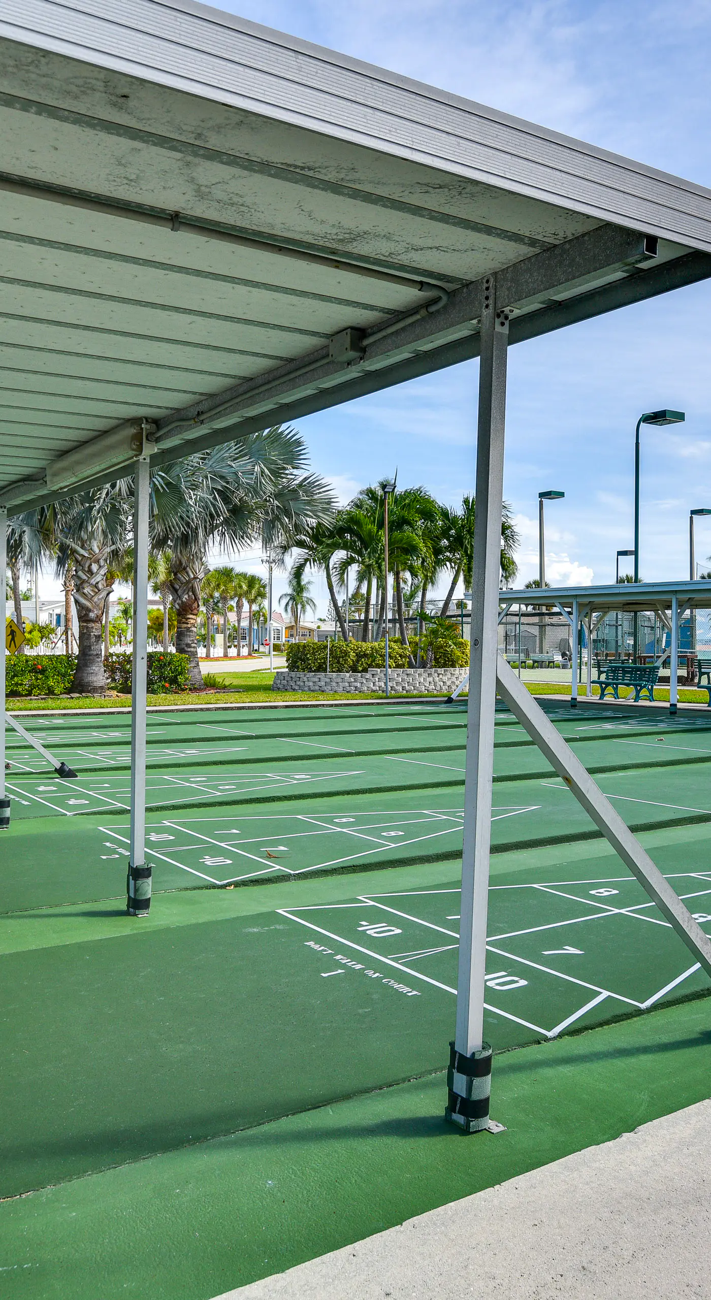 Ocean Access, Mini Golf & Pools: Jensen Beach Gem