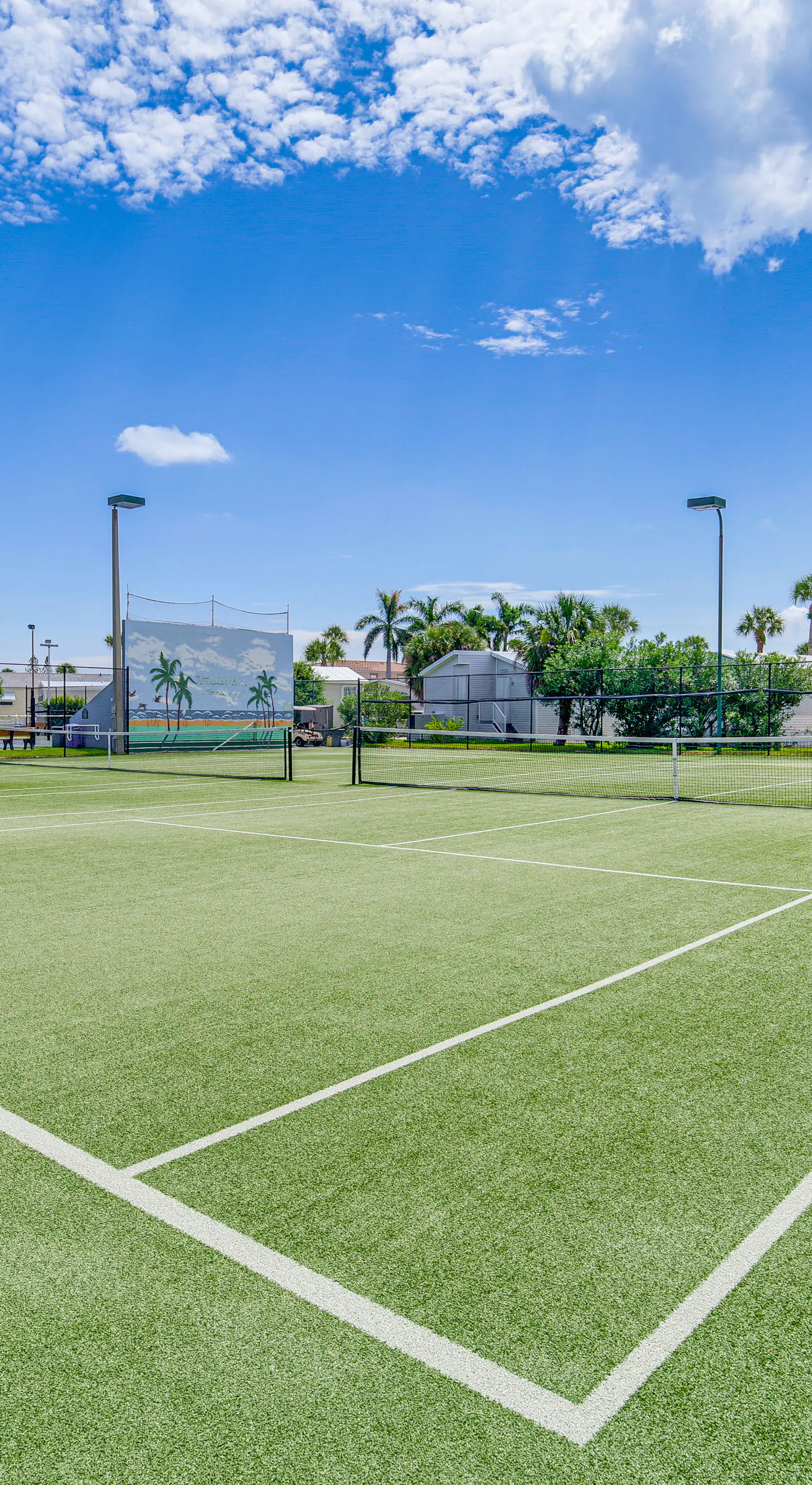 Ocean Access, Mini Golf & Pools: Jensen Beach Gem